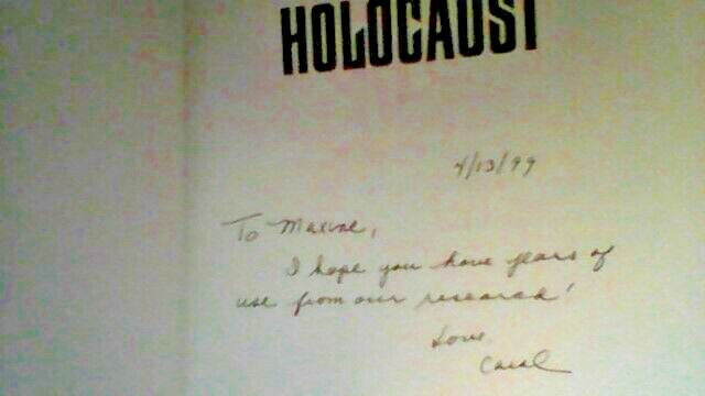 ( SINGED ) Daily Life: Daily Life During the Holocaust / 312 pages / 1998