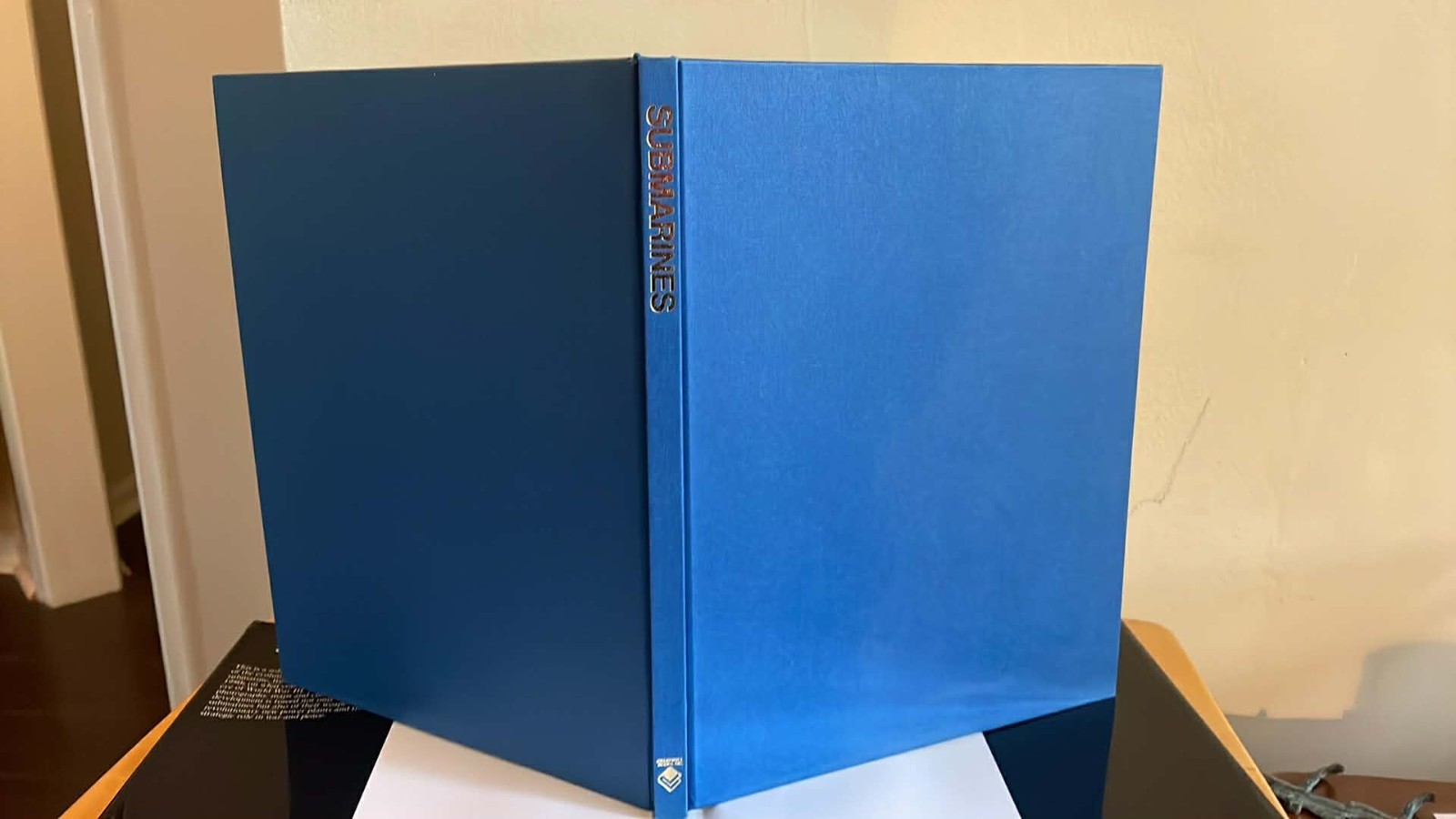 Vintage 1983 “Submarines” HC 1st Ed Book – Richard Humble | Jade Books / Chartwe