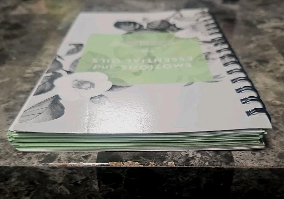 Emotions and Essential Oils, 7th Ed Reference Guide for Emotional Healing (2018)