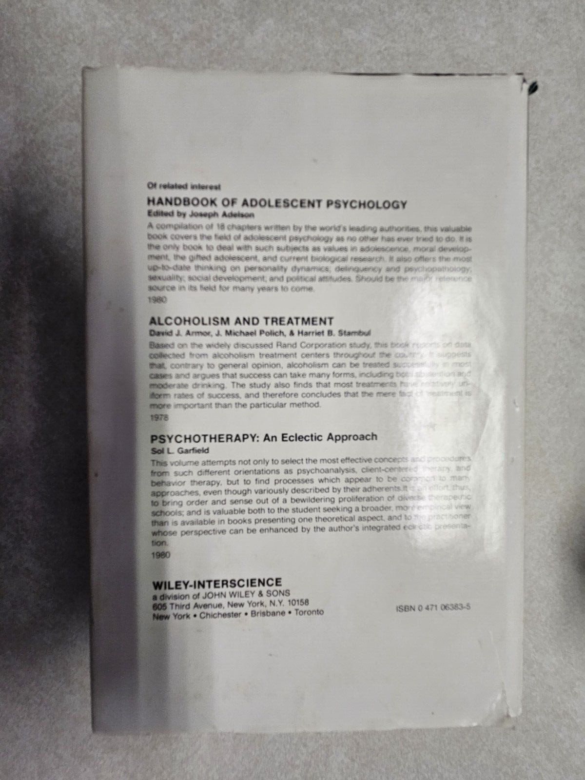 Art Psychotherapy by Harriet Wadeson USED hardback 1980 John Wiley & Sons Inc.