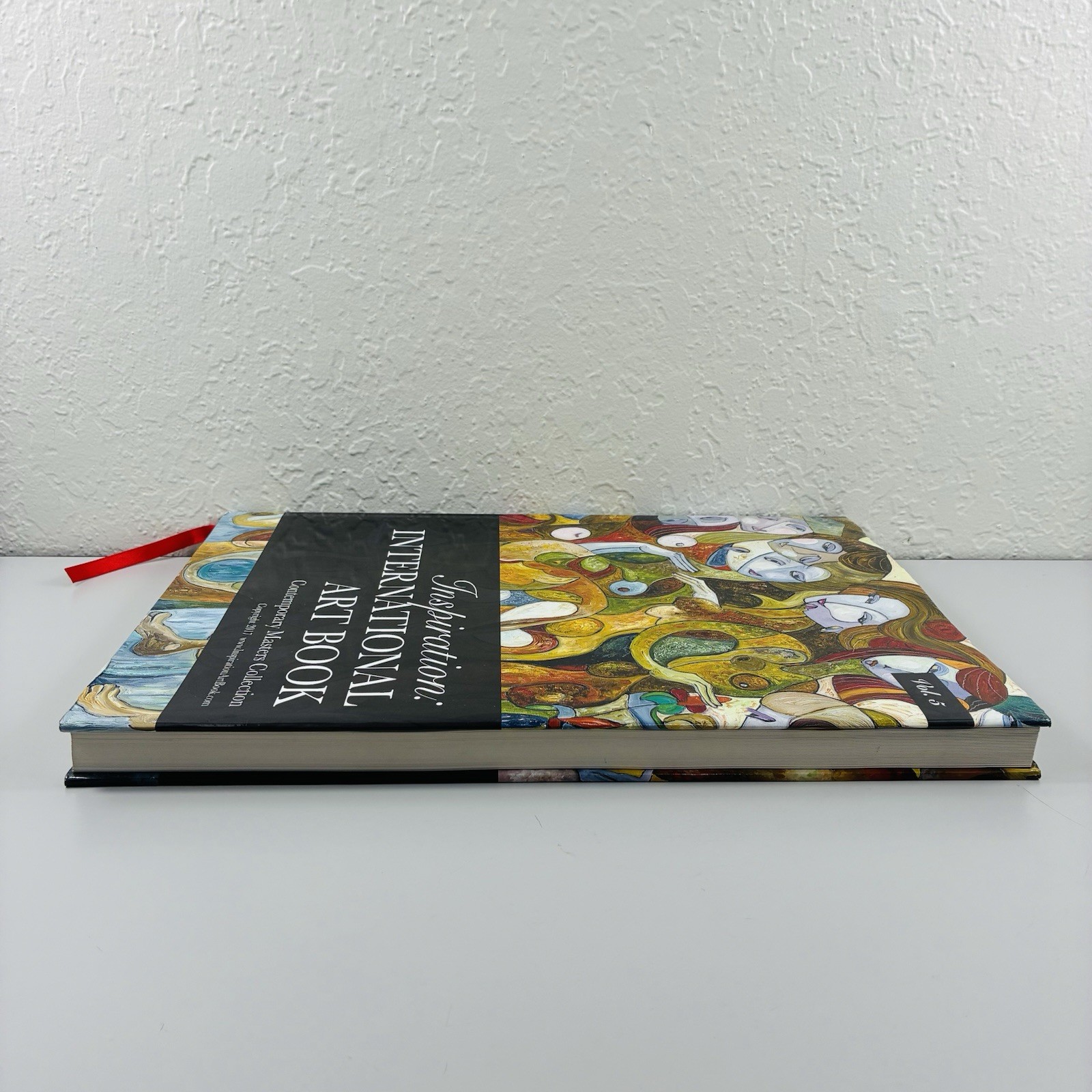 Inspiration International Art Book Contemporary Masters Volume 5 2017 Hardback