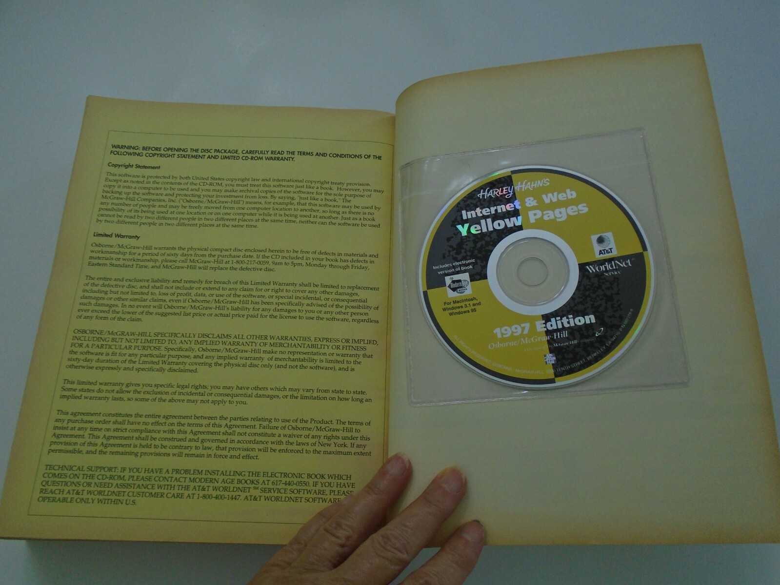 Harley Hahn’s Internet Yellow Pages by Harley Hahn (1996, CD-ROM / Trade PB)