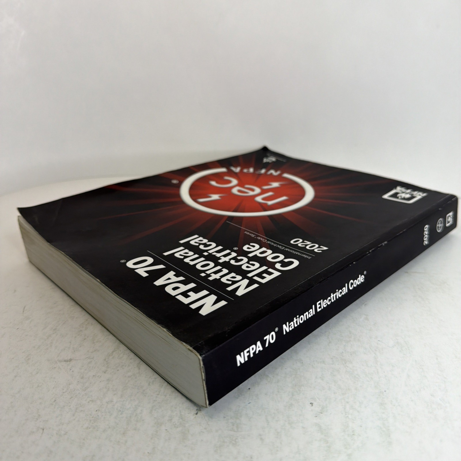 2020 NFPA 70 National Electrical Code Paperback