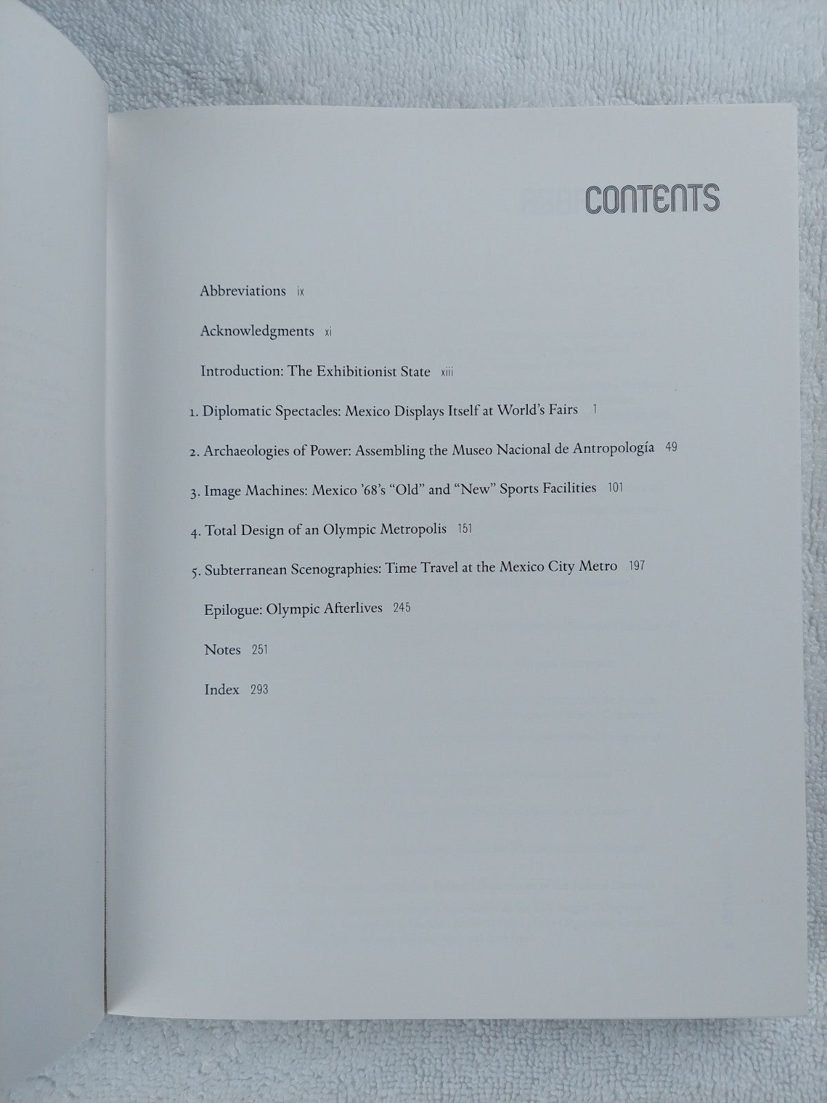 Spectacular Mexico: Design, Propaganda, and the 1968 Olympics (A Quadrant Book)