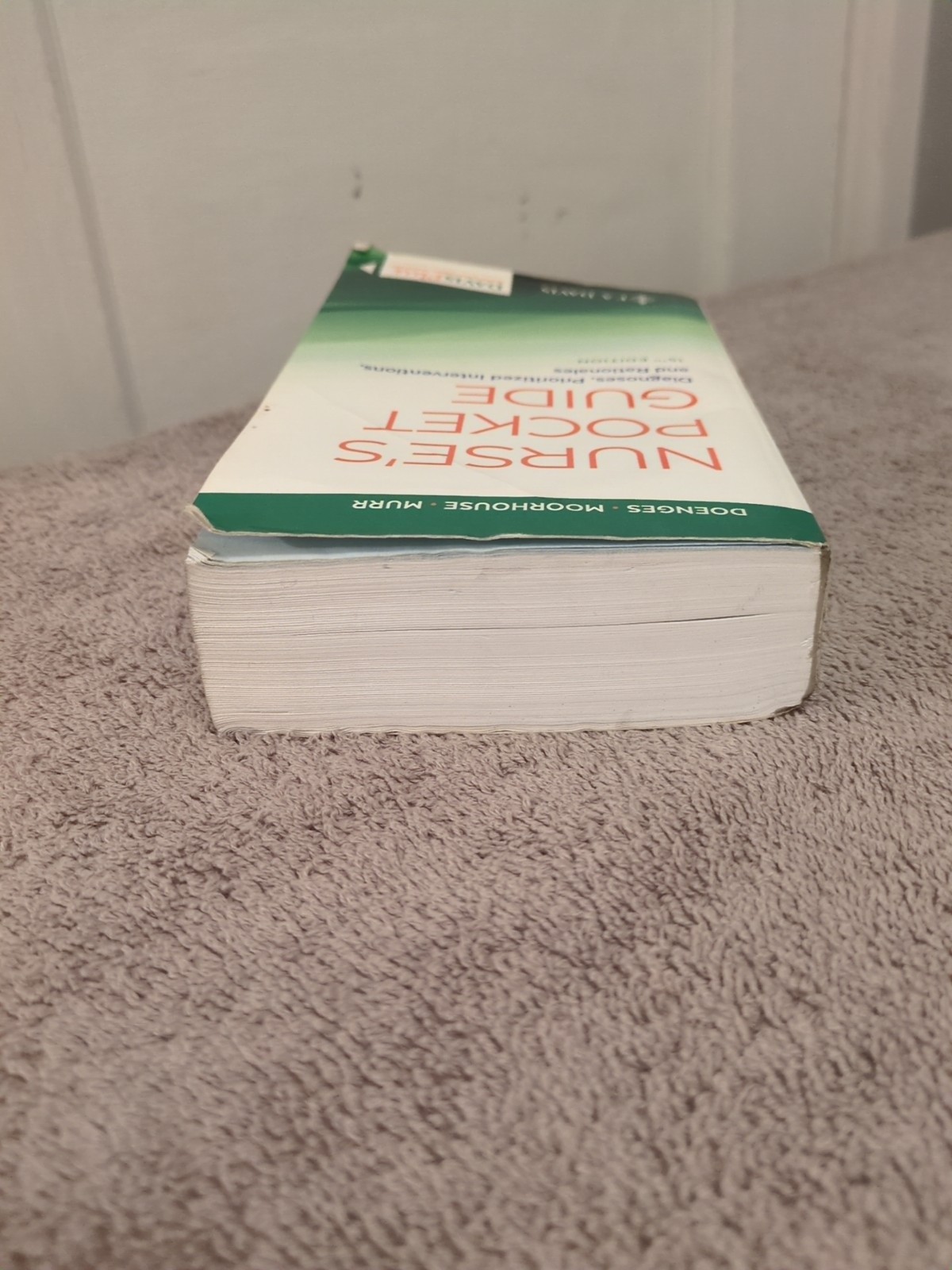 F.A Davis’s Drug Guide & Nurses Pocket Guide – Paperback – Very Good Books Lot