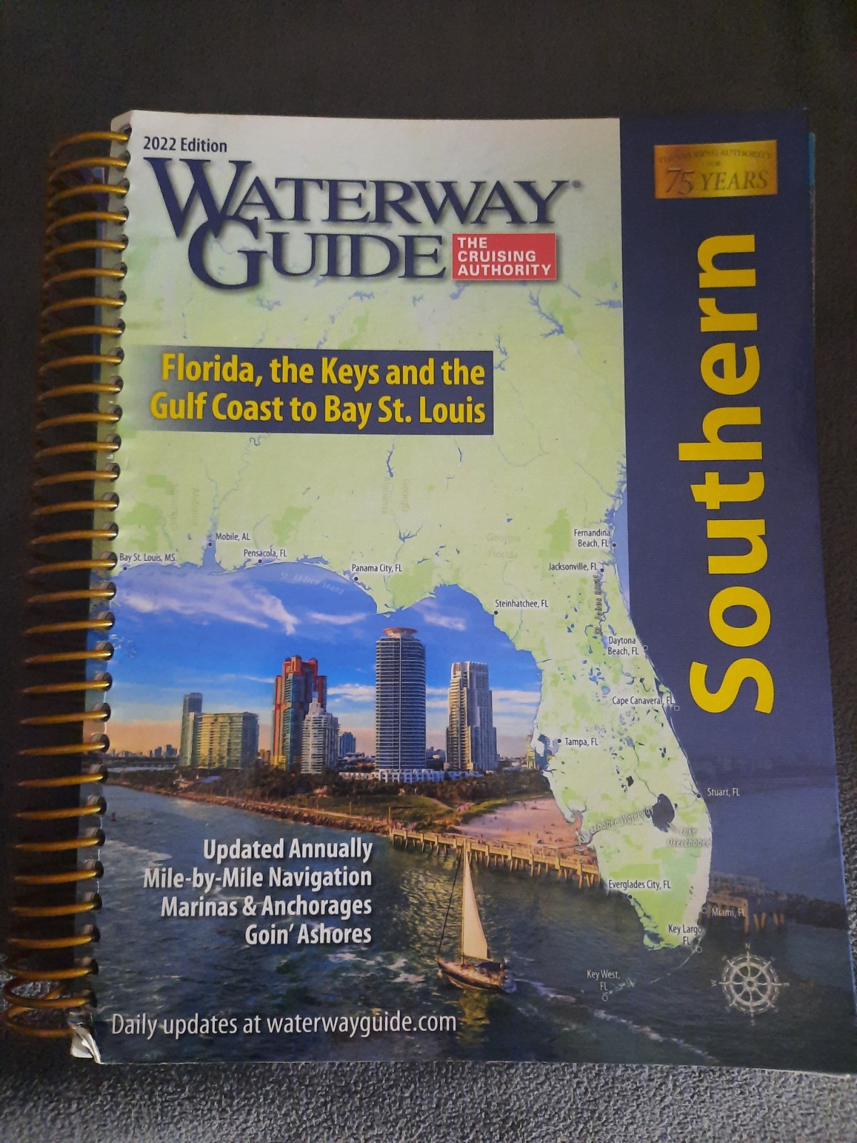 Waterway Guide Southern 2022 (Waterway Guide Southern Edition)