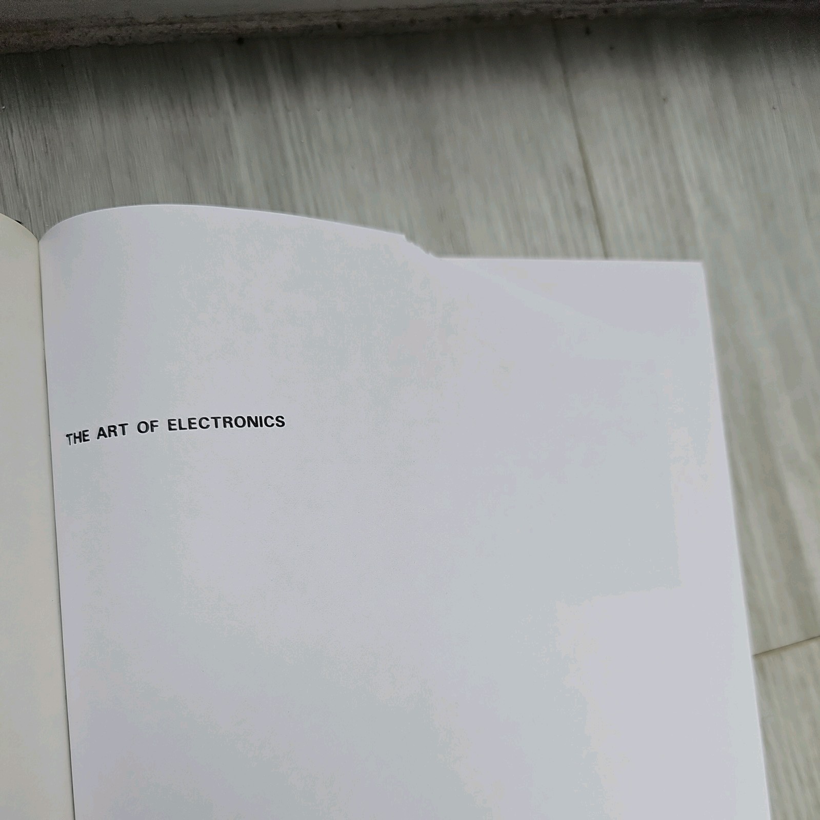 The Art of Electronics Hardback Horowitz and Hill