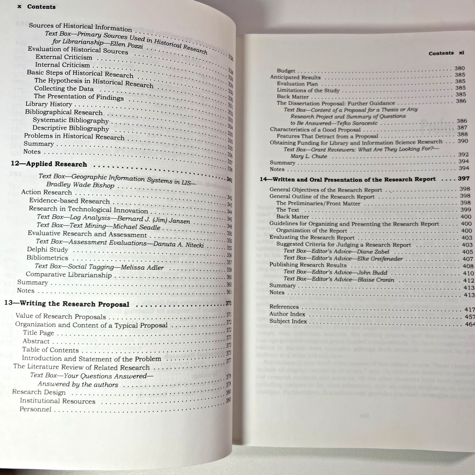 Research Methods in Library and Information Science Connaway Radford Paperback
