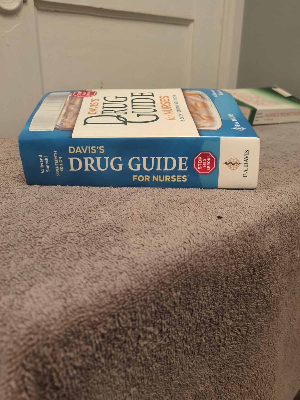 F.A Davis’s Drug Guide & Nurses Pocket Guide – Paperback – Very Good Books Lot