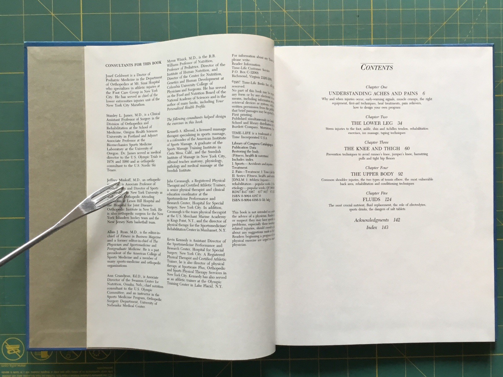 1987 Restoring the Body Treating Aches and Injuries, 144 Pages, Time-Life Book
