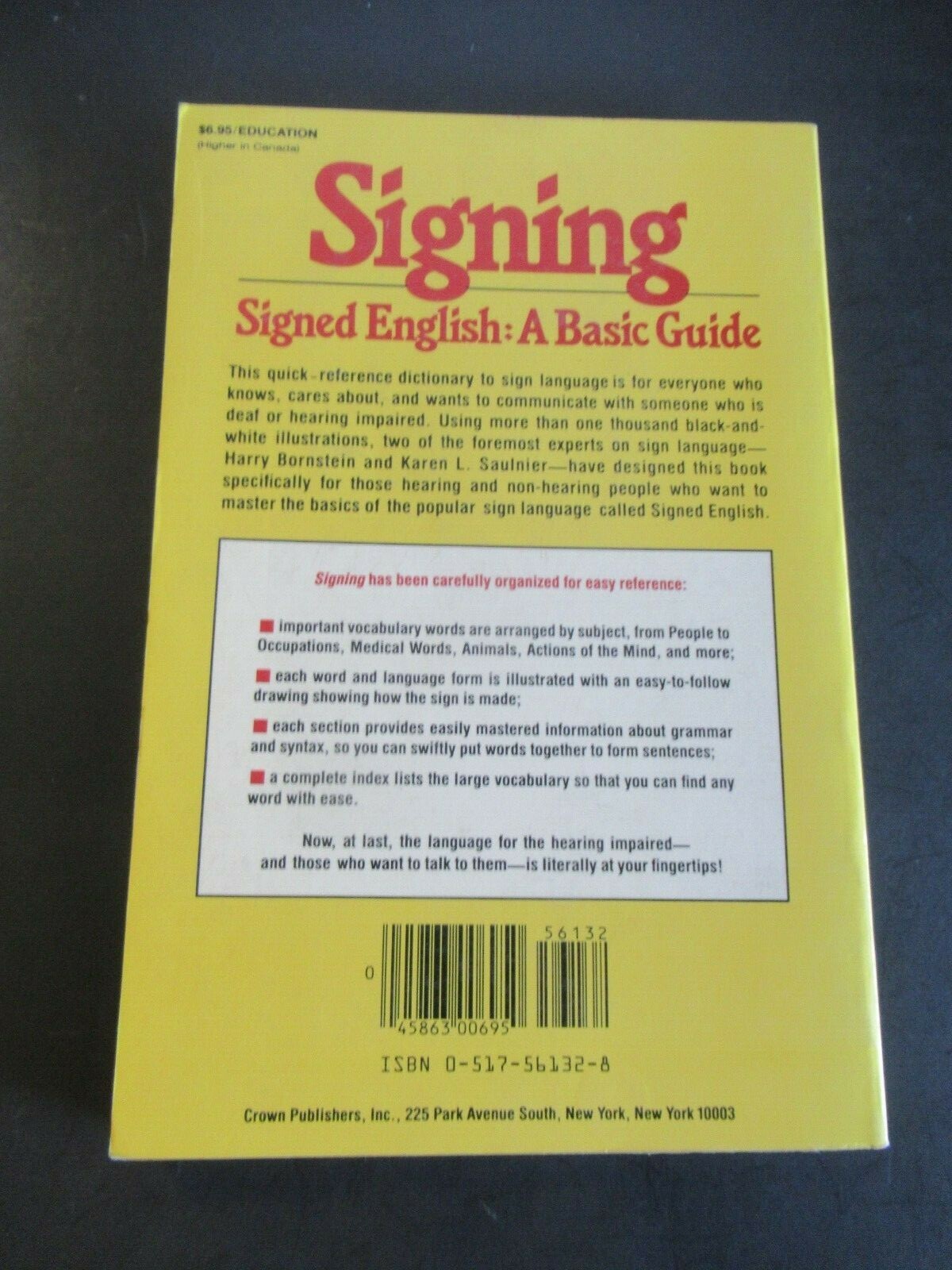 SIGNING-ENGLISH: A BASIC GUIDE BY HARRY BORNSTEIN & KAREN SAULNIER 1988a