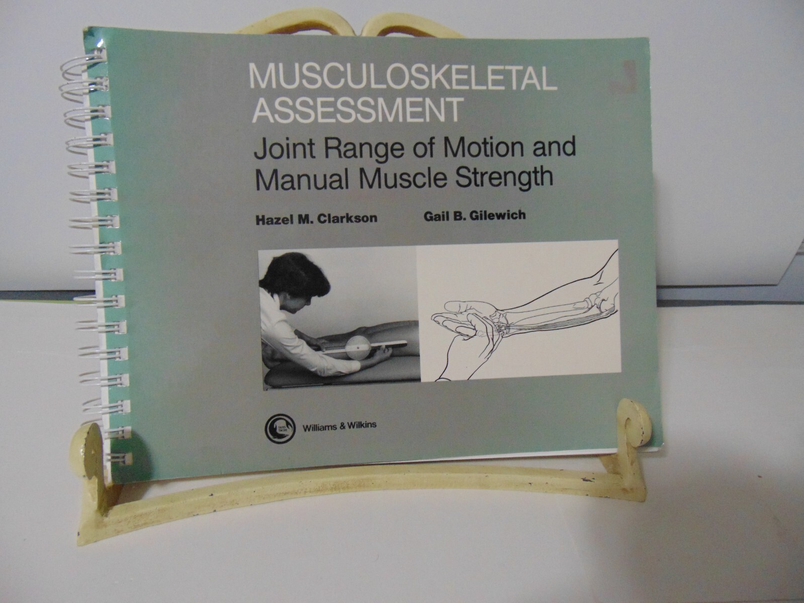 Musculoskeletal Assessment by Hazel Clarkson & Gail Gilewich Softcover 1989