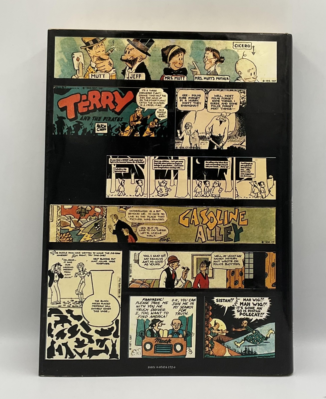 Vintage Smithsonian Collection Of Newspaper Comics Blackbeard HC Black 1977 USA