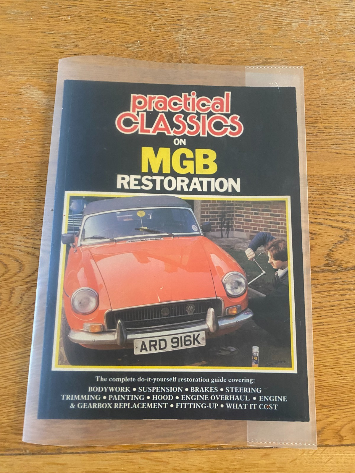 PRACTICAL CLASSICS MGB RESTORATION GUIDE 100 PAGES GOOD CONDITION