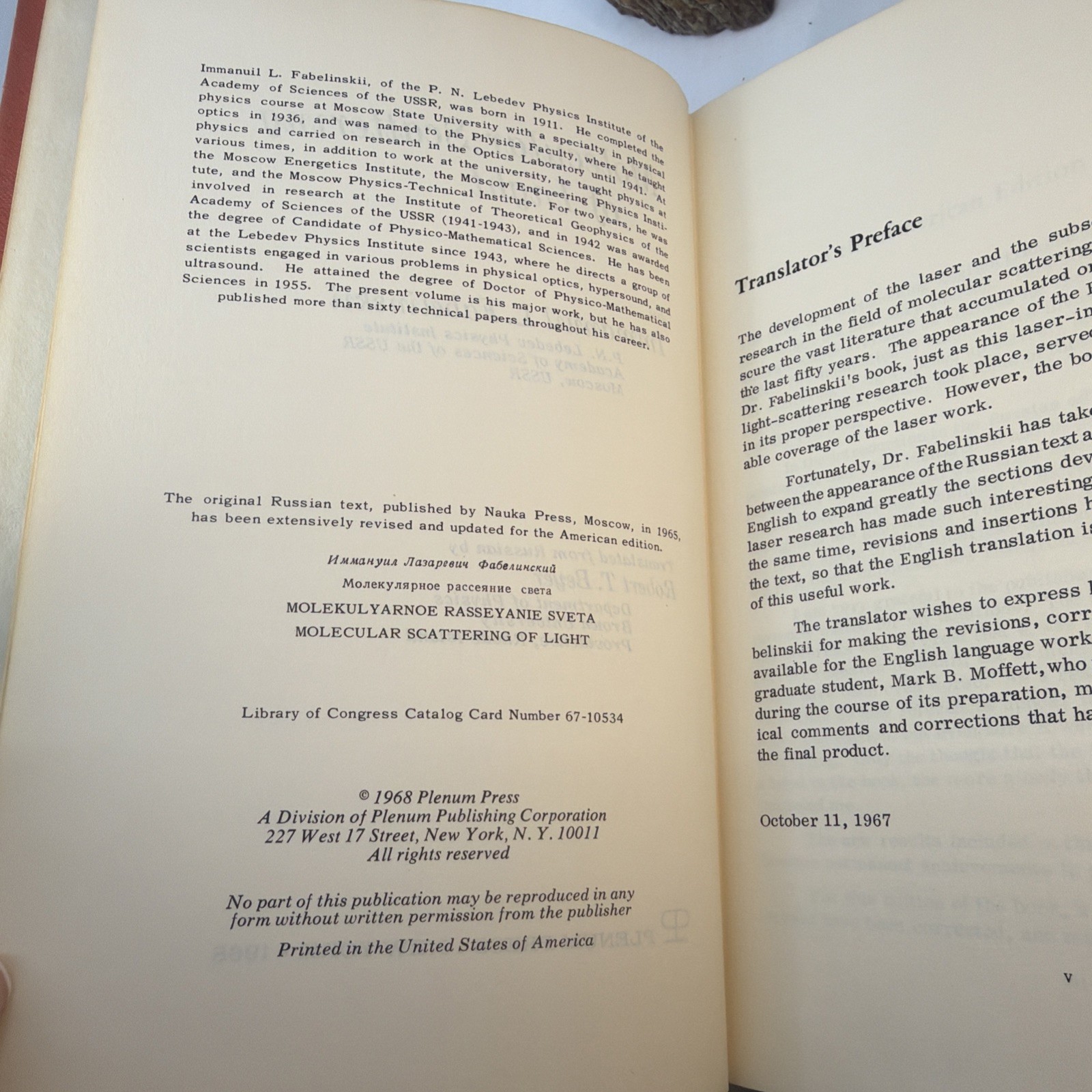 Molecular Scattering of Light Fabelinskii 1968 HC Plenum Press Optics (AZ24)