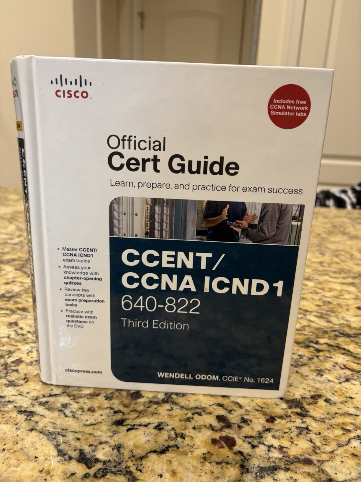 CCENT/CCNA ICND1 640-822 Official Cert Guide (3rd Edition) – VERY GOOD