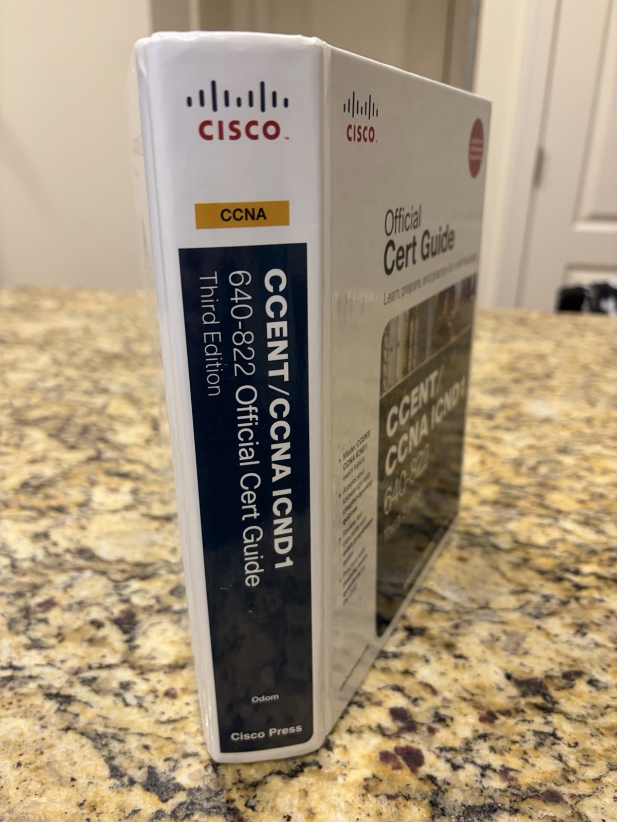 CCENT/CCNA ICND1 640-822 Official Cert Guide (3rd Edition) – VERY GOOD