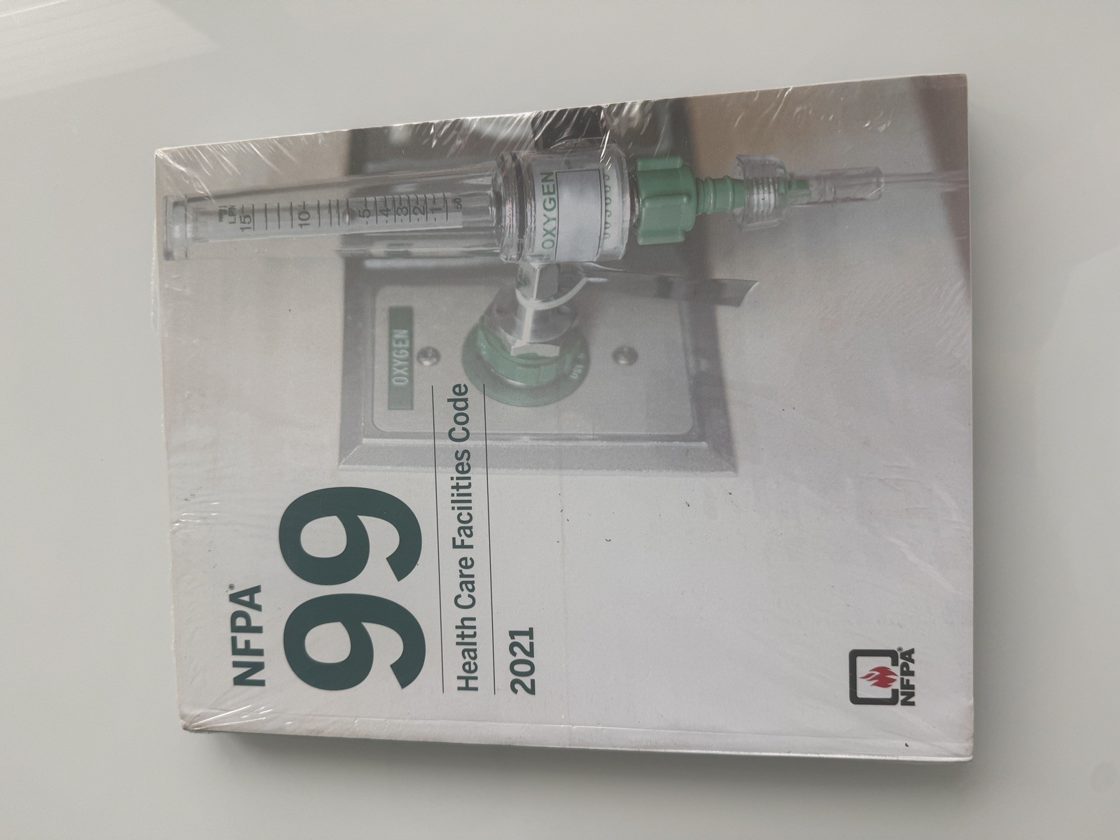 NFPA 99 Health Care Facilities Code 2021 Edition 2021 PAPERBACK USA STOCK.