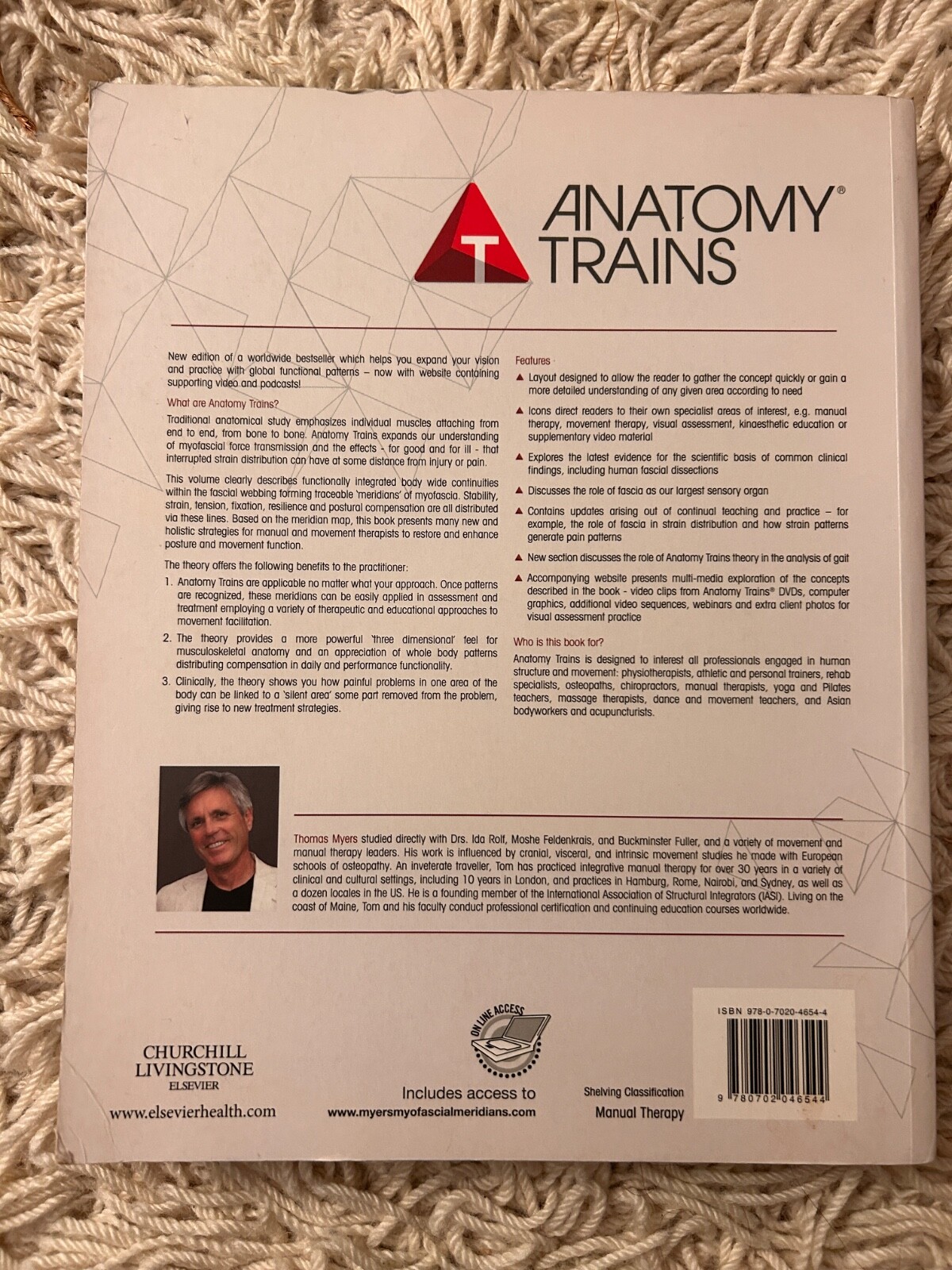 Anatomy Trains: Myofascial Meridians for Manual and Movement Therapists 3rd Edit