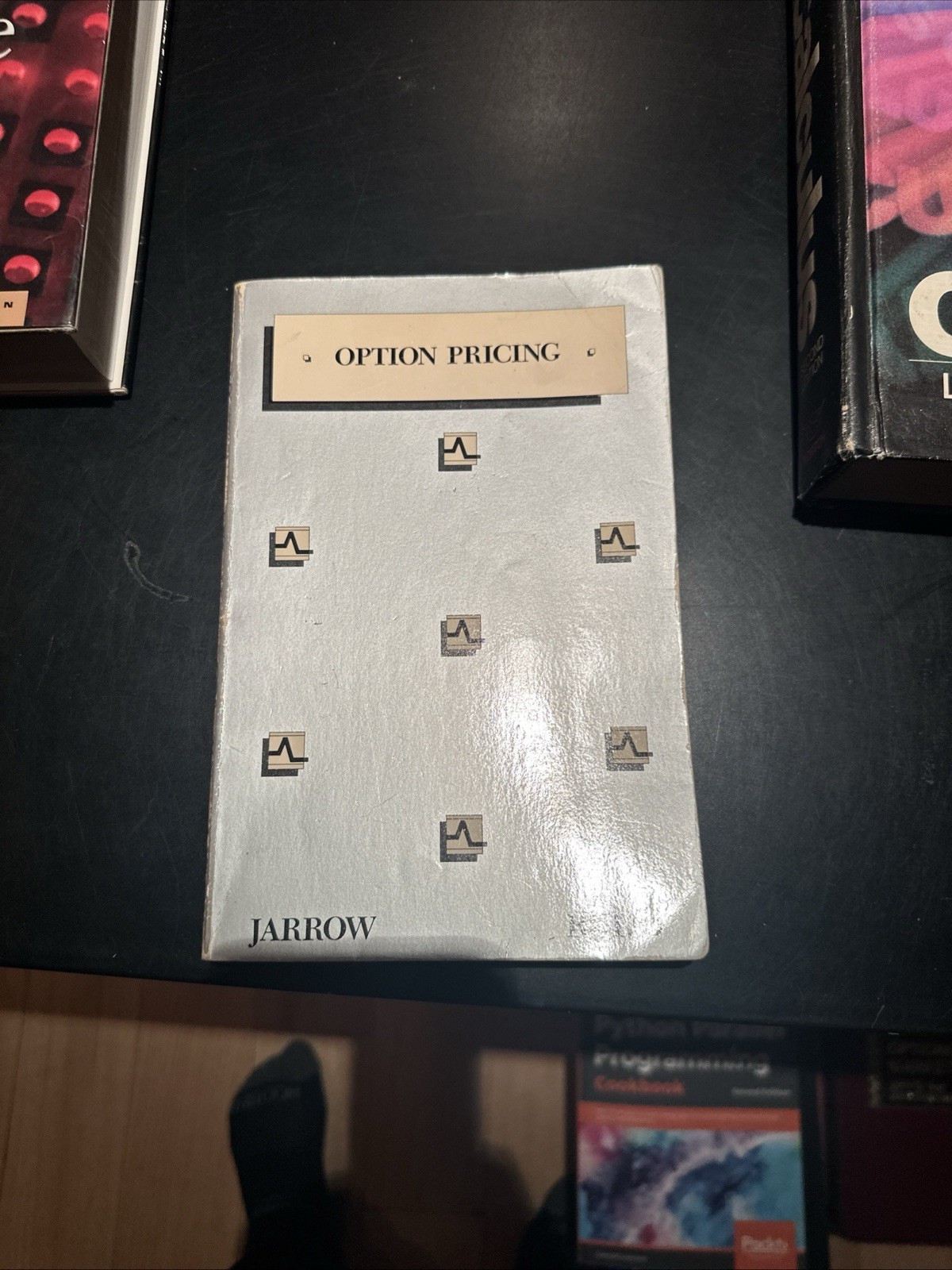 OPTION PRICING (THE IRWIN SERIES IN FINANCE) By Robert A. Jarrow */ B2507
