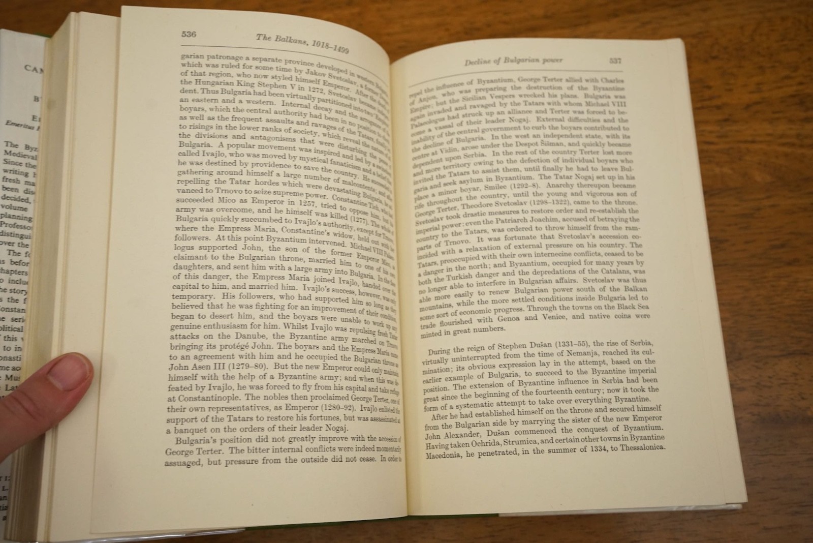 Cambridge Medieval History Volume 4: The Byzantine Empire (Part 1) HB+DJ 1985