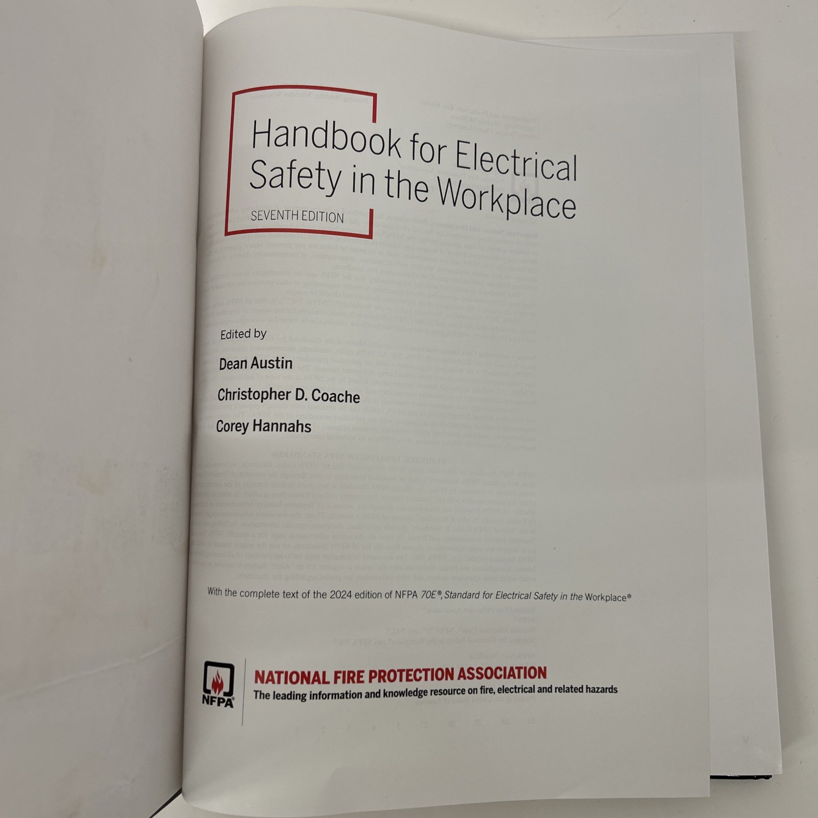 NFPA 70E Handbook for Electrical Safety in the Workplace 2024 Hardcover