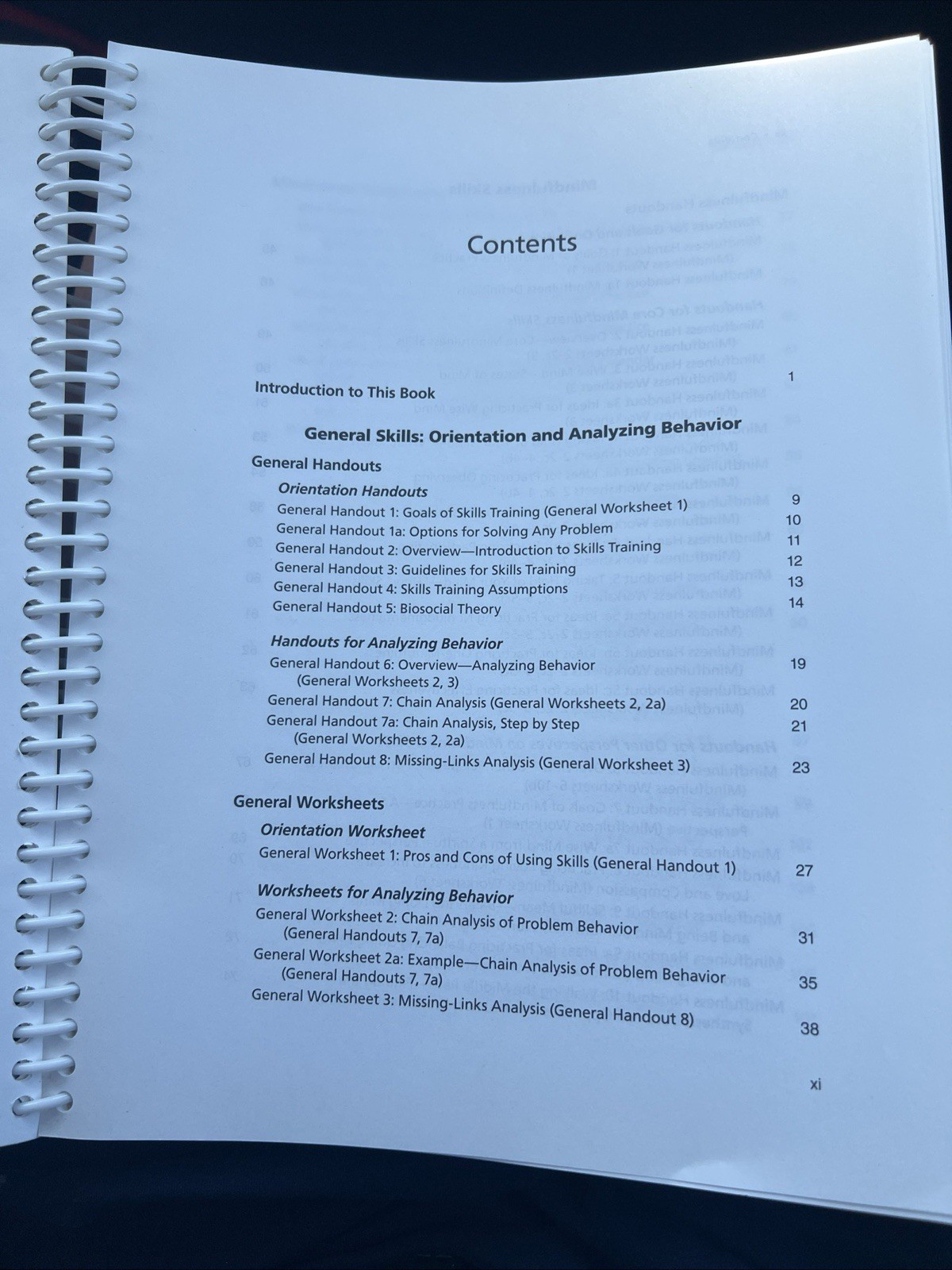 DBT Skills Training Handouts and – Paperback, by Linehan Marsha M.