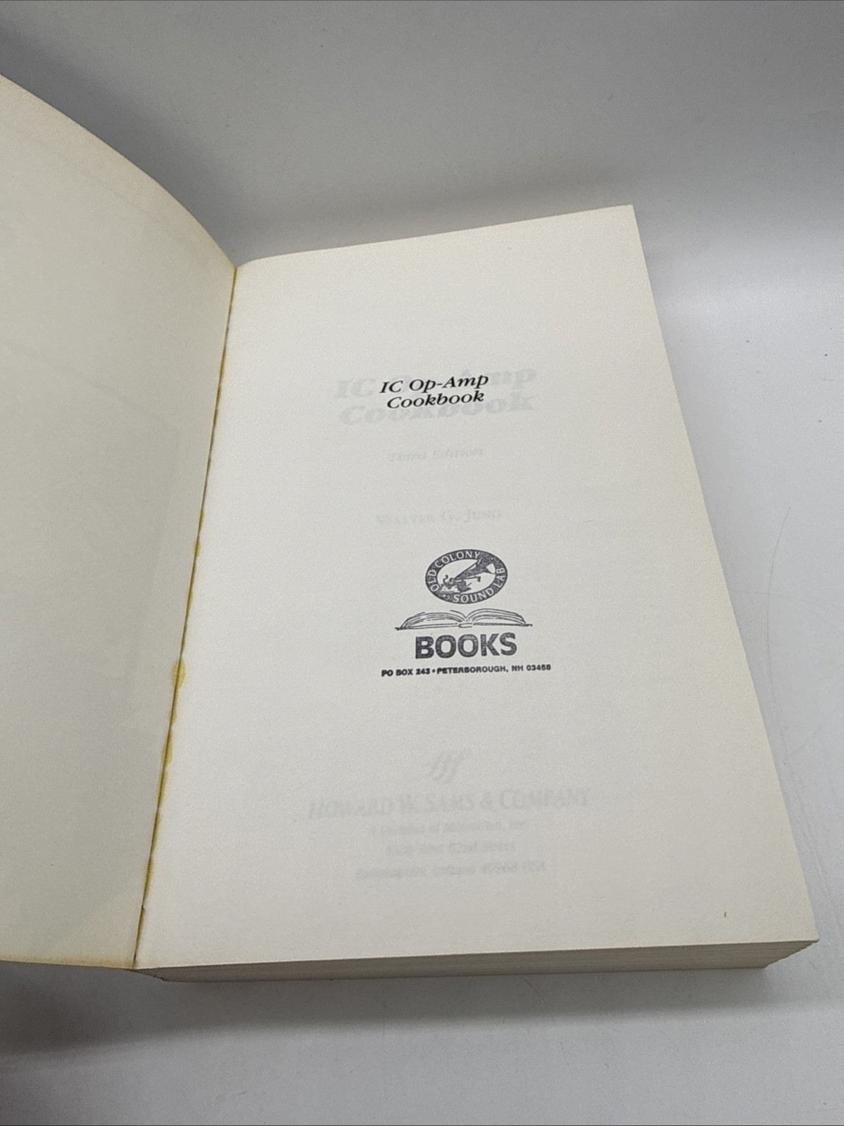 SAMS IC Op-Amp Cookbook by Walter G Jung Third Edition 1988 Paperback VG