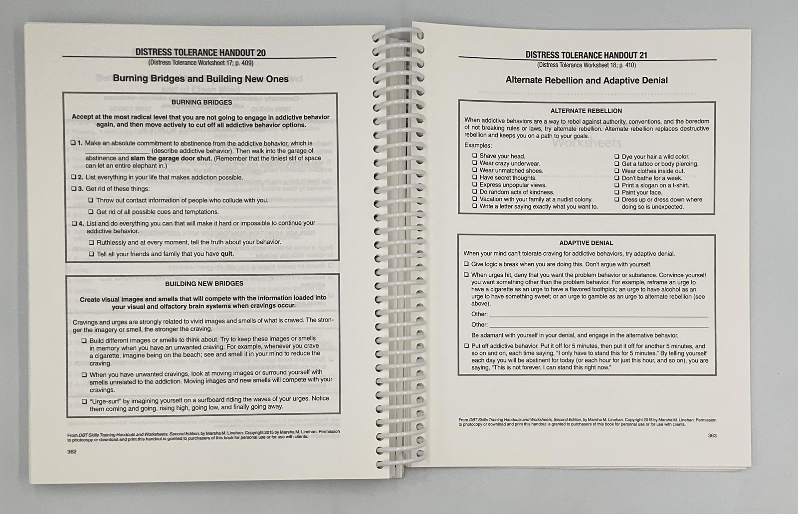 DBT Skills Training Handouts & Worksheets Marsha Linehan Guilford 8.5×11 Teal PB