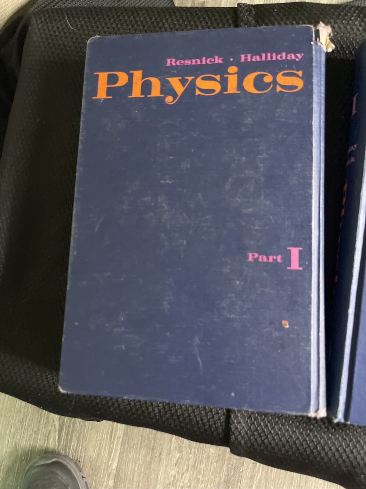 Physics I and II Resnick and Halliday Published by John Wiley & Sons Vintage HB