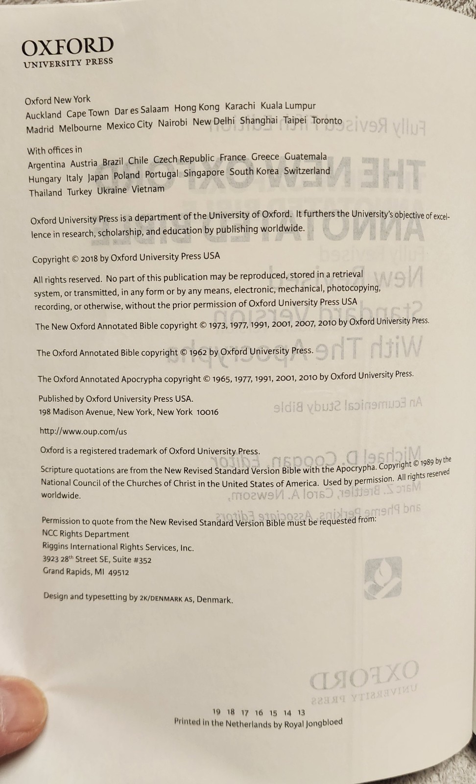 The New Oxford Annotated Bible with Apocrypha NRSV Paperback 5th Edition PB