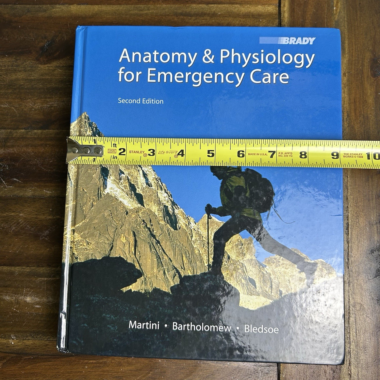 Anatomy & Physiology for Emergency Care 2nd Ed Hardcover – Brady 2008