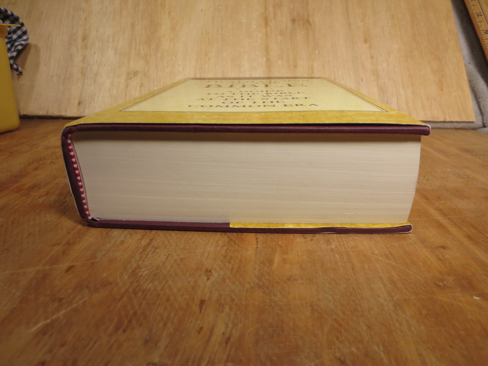 Traditions of the Bible : A Guide to the Bible As It Was at the Start 1998