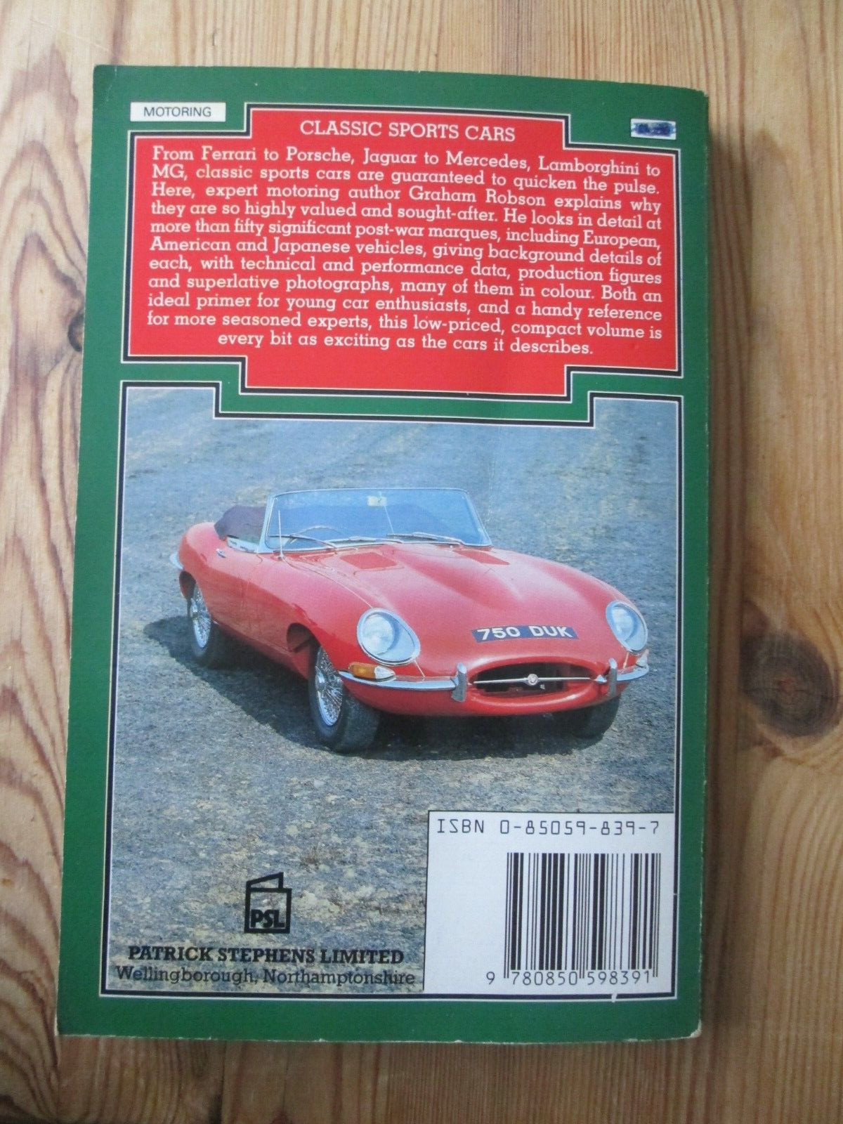 Classic Sports Cars (PBK),Graham Robson