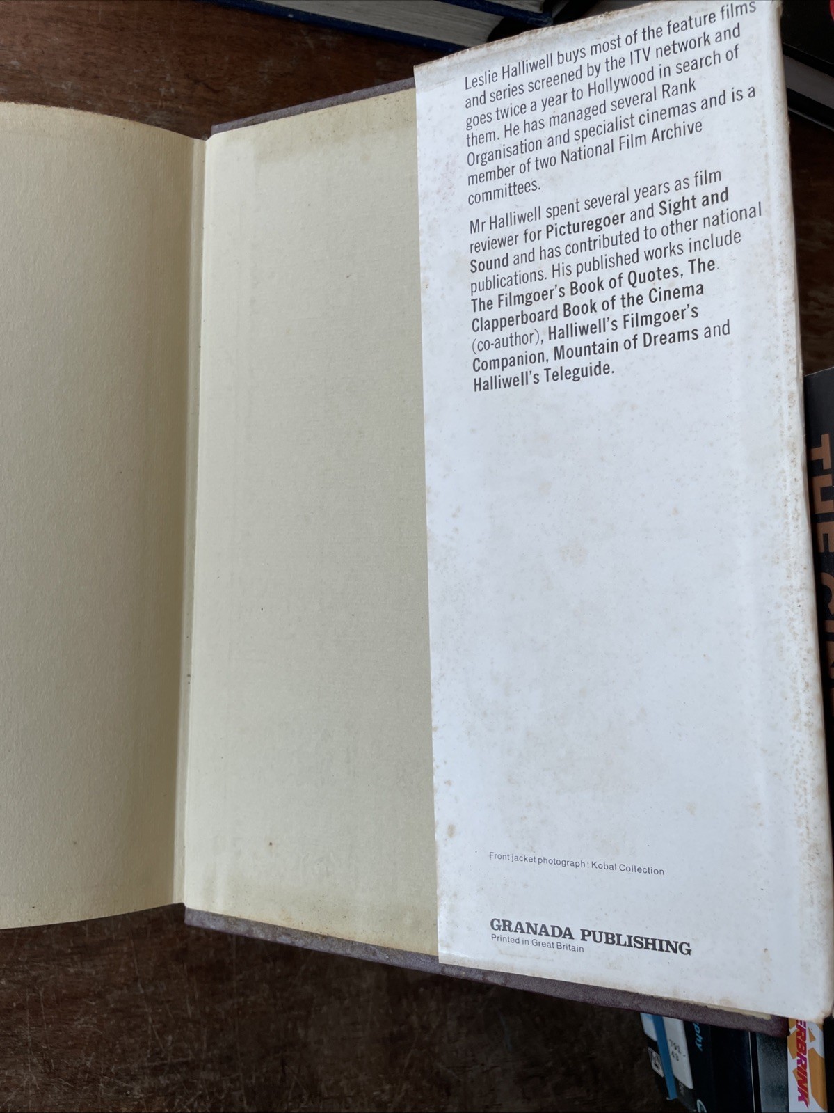 Halliwell’s Film Guide – Second Edition by Leslie Halliwell 1979 Reprint