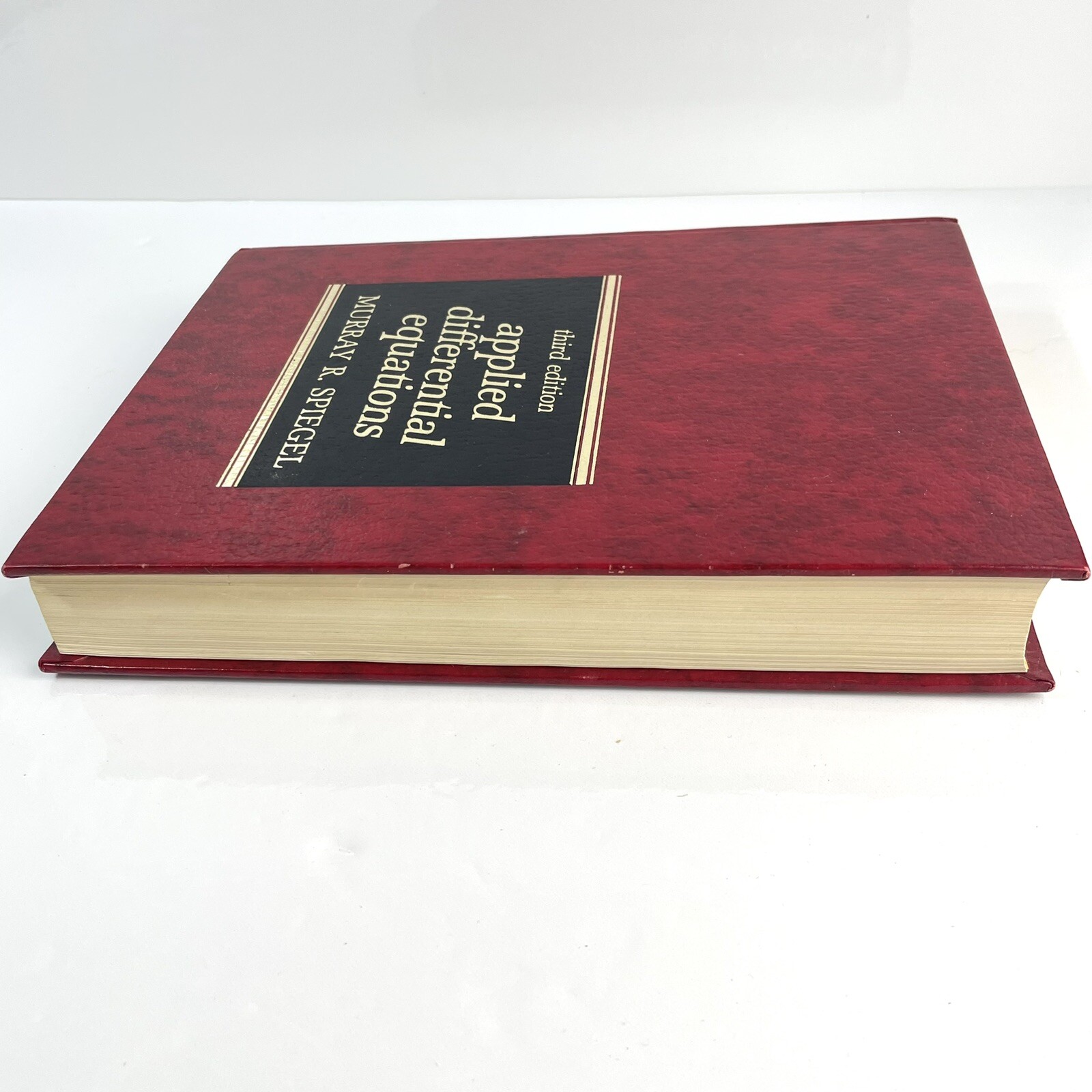 Applied Differential Equations, 3rd Edition Murray R. Spiegel HC 1981