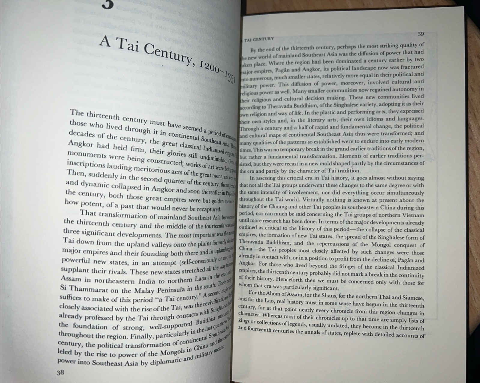 Thailand : A Short History by David K. Wyatt – 1986 – Paperback – D2