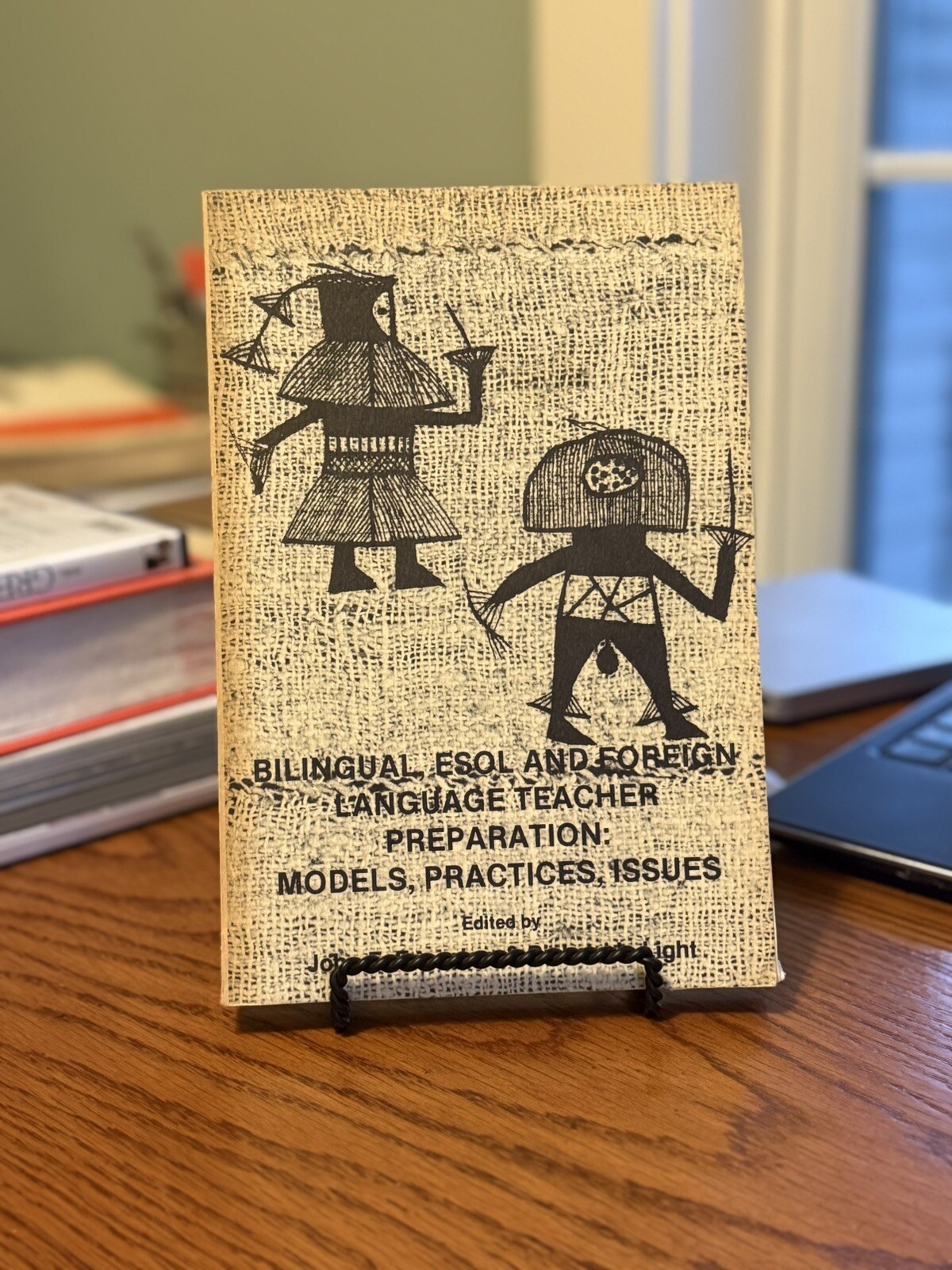 Bilingual ESOL and Foreign Language Teacher Preparation: Models Practices Issues