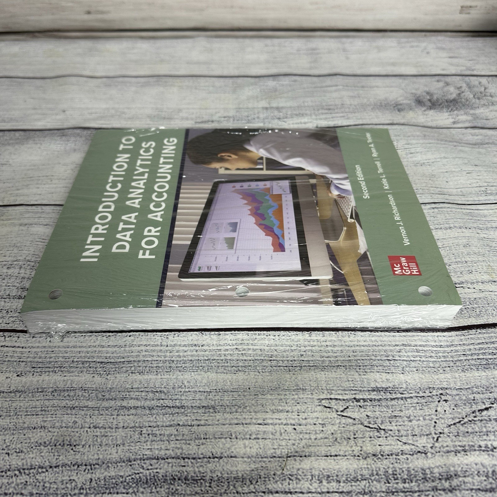 Loose Leaf for Introduction to Data Analytics for Accounting by Richardson