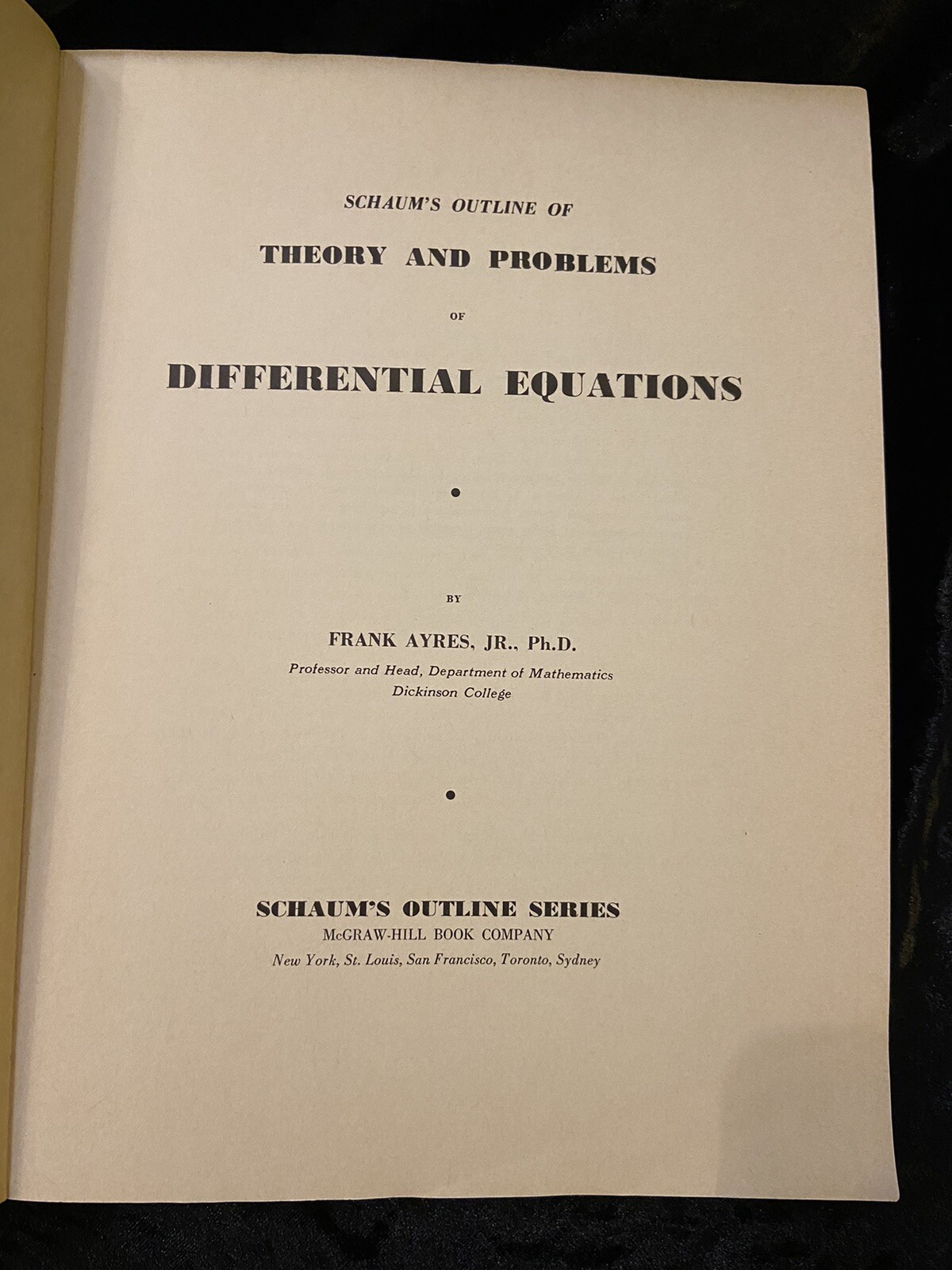 Schaum’s Outline Ser.: Differential Equations Frank Ayres Jr. 1952 Theory Prob