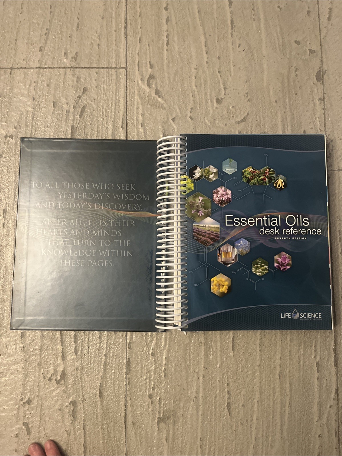 Essential Oils Desk Reference 7th Edition Like New Life Science Products&Publish