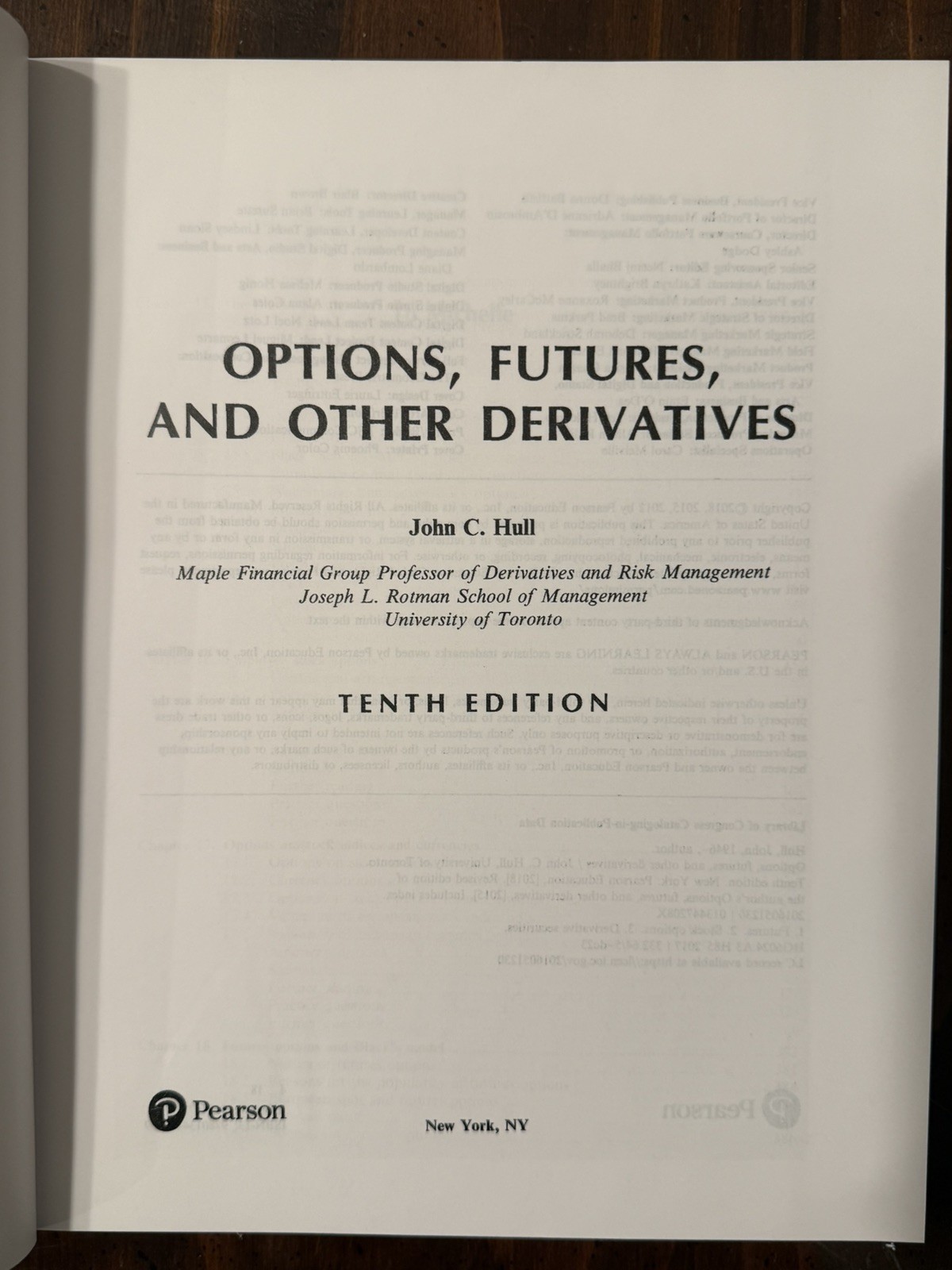Options, Futures, and Other Derivatives – Hardcover, by Hull John – Very Good