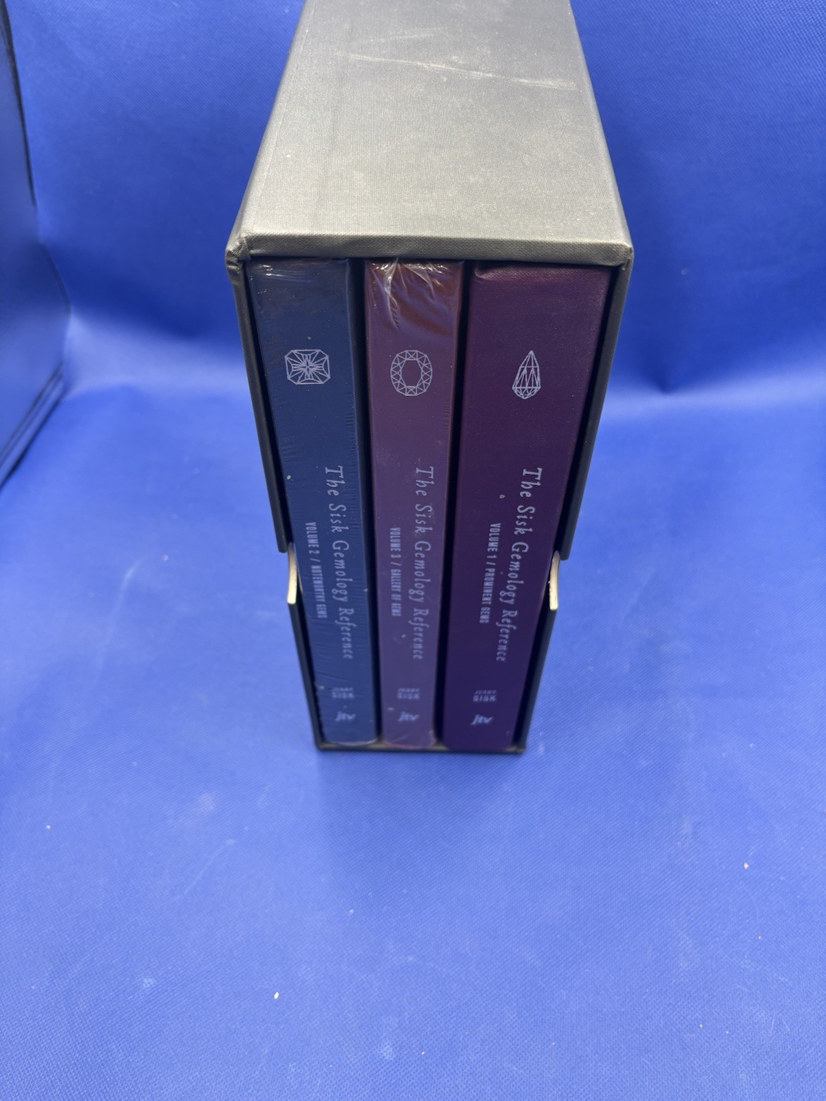 The Sisk Gemology Reference 3 Volume Set Jerry Sisk 2016 HC Complete w/ Case
