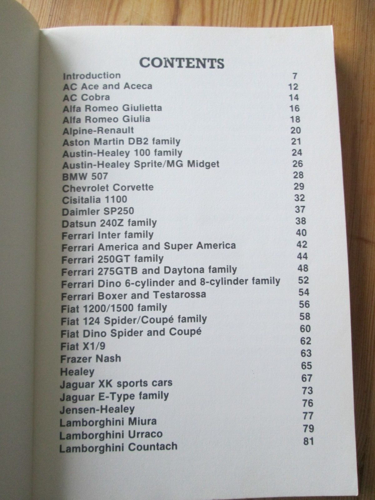 Classic Sports Cars (PBK),Graham Robson