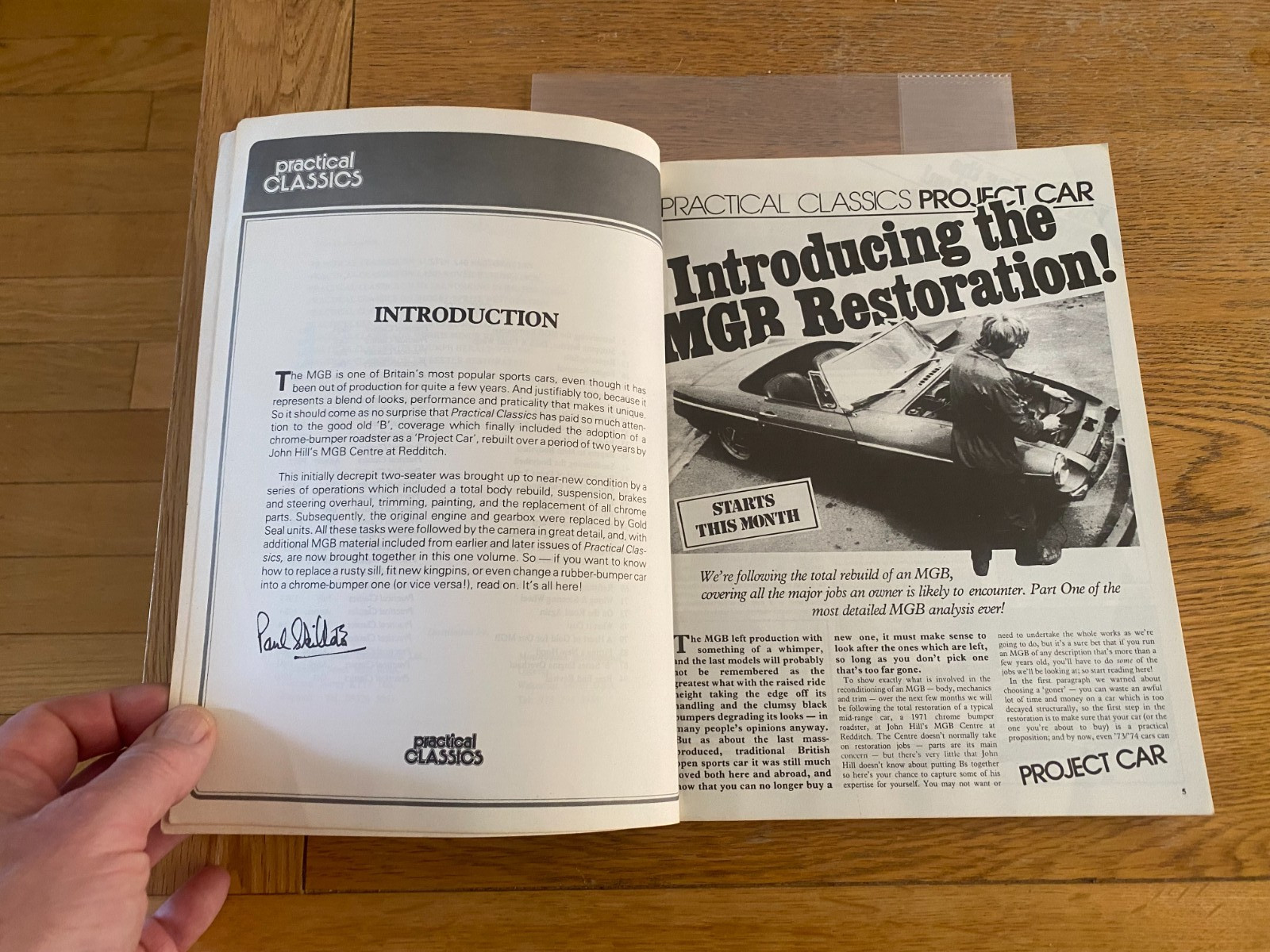 PRACTICAL CLASSICS MGB RESTORATION GUIDE 100 PAGES GOOD CONDITION