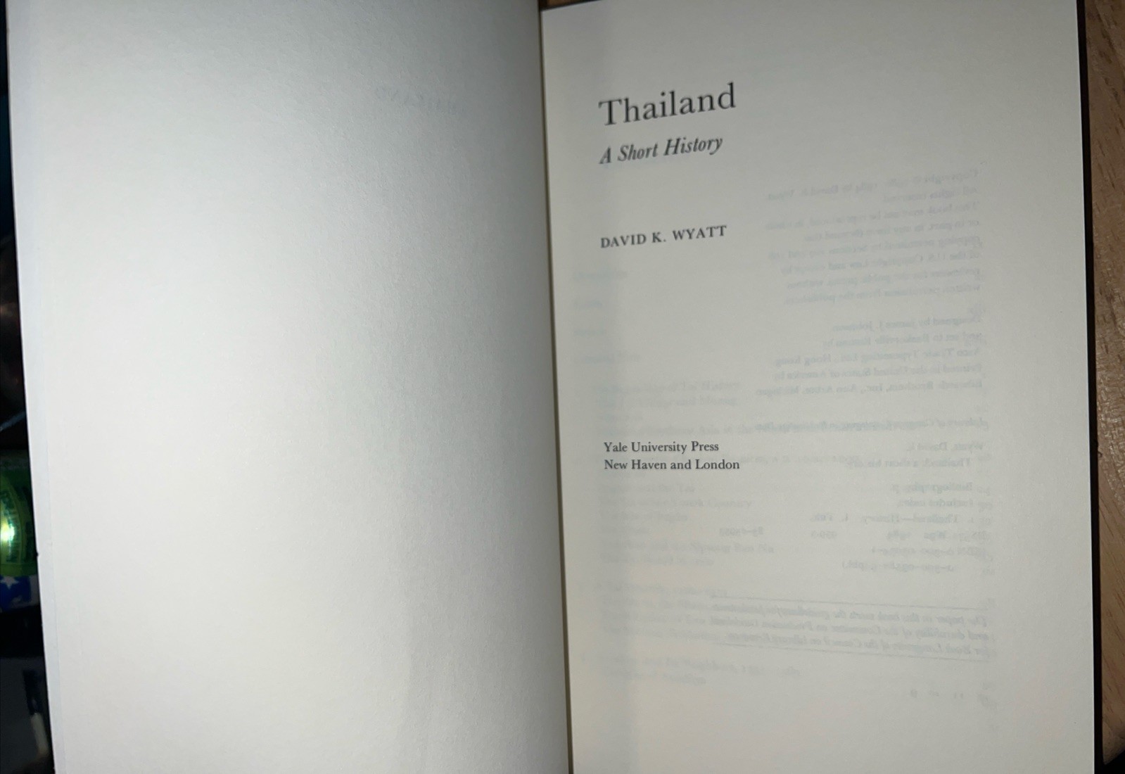 Thailand : A Short History by David K. Wyatt – 1986 – Paperback – D2