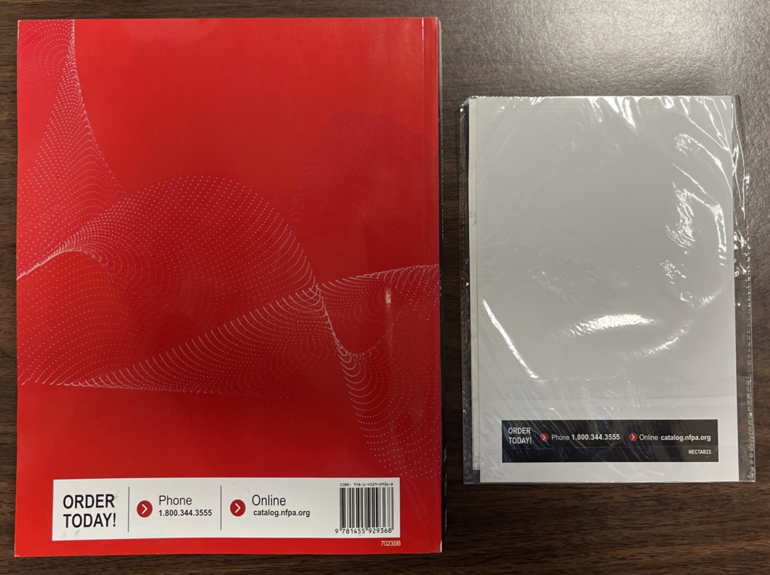 NFPA NEC 70 National Electrical Code 2023 Edition with Tabs Paperback VERY GOOD