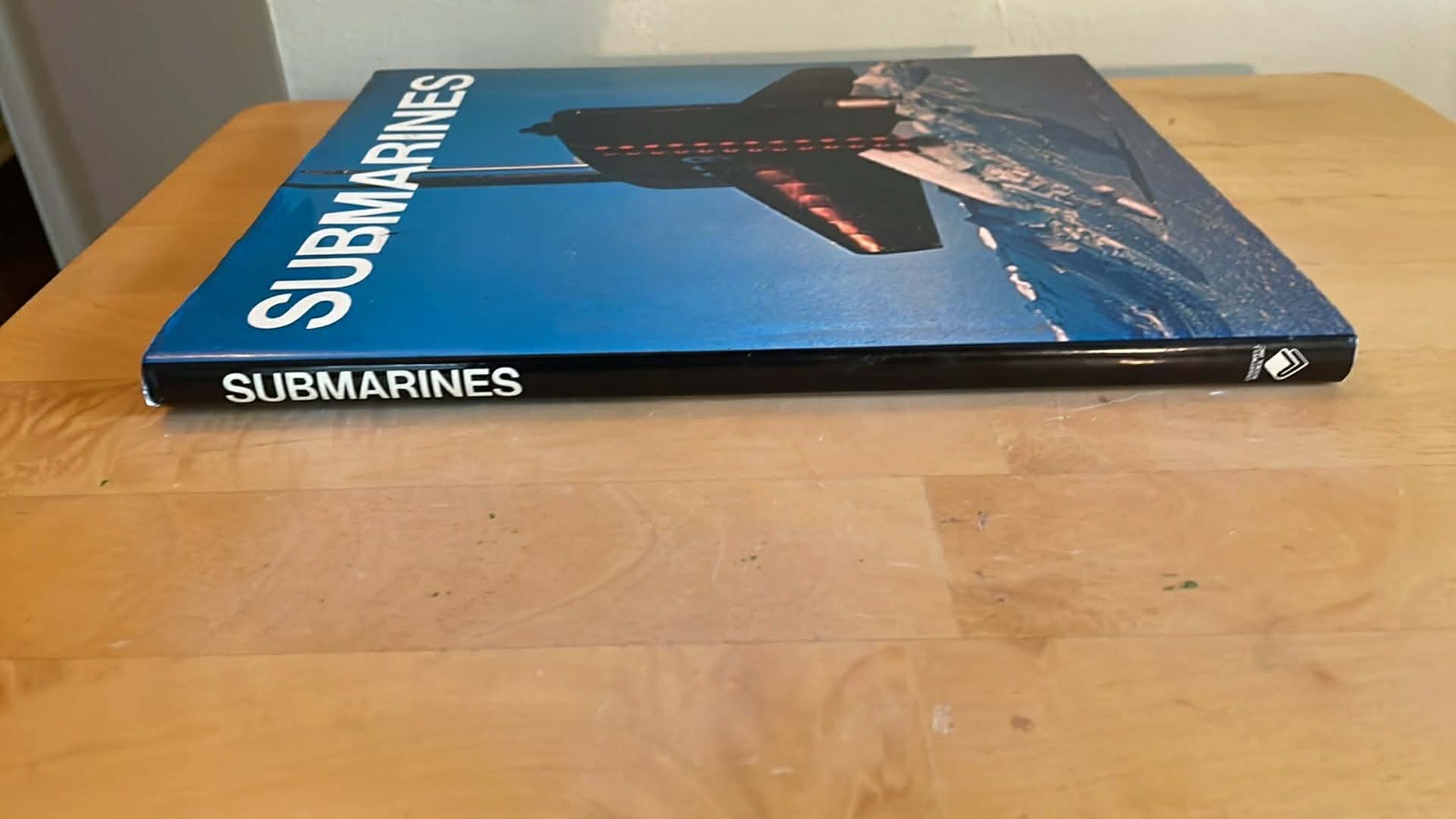 Vintage 1983 “Submarines” HC 1st Ed Book – Richard Humble | Jade Books / Chartwe