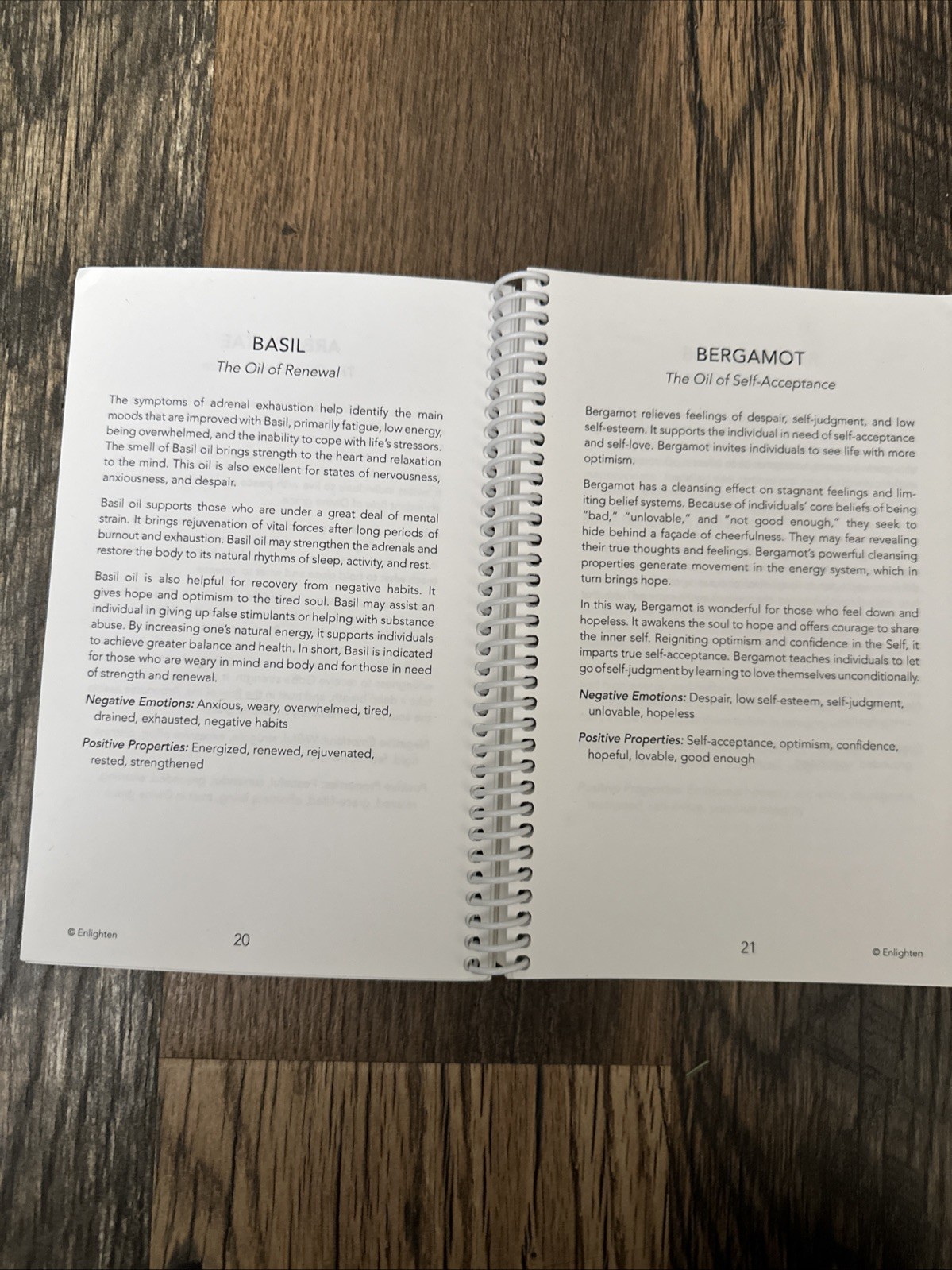Emotions & Essential Oils, 5th Edition: A Modern Resource for Healing