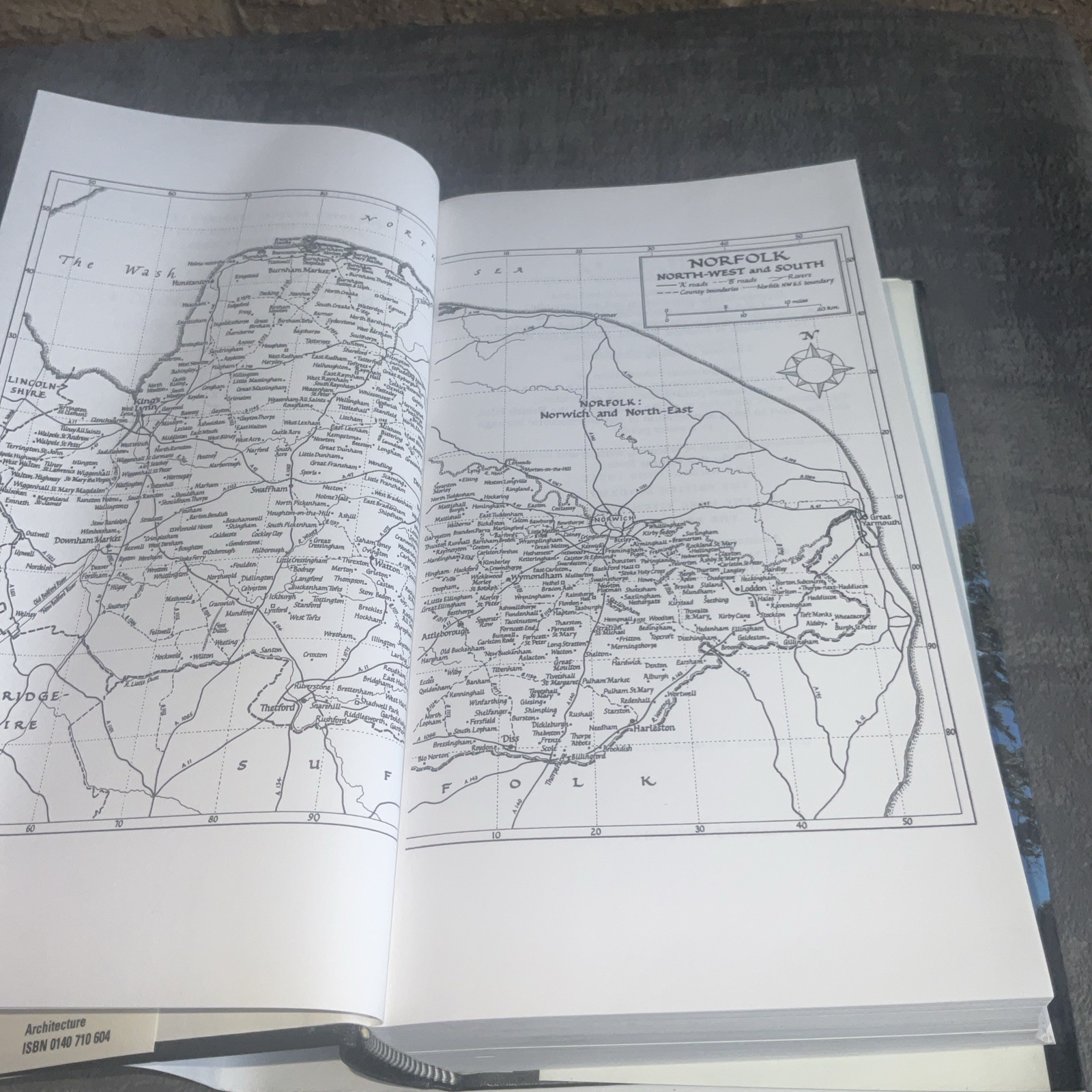 The Buildings Of England Norfolk 2 North-West & South DJ HB 1999 Bill Wilson
